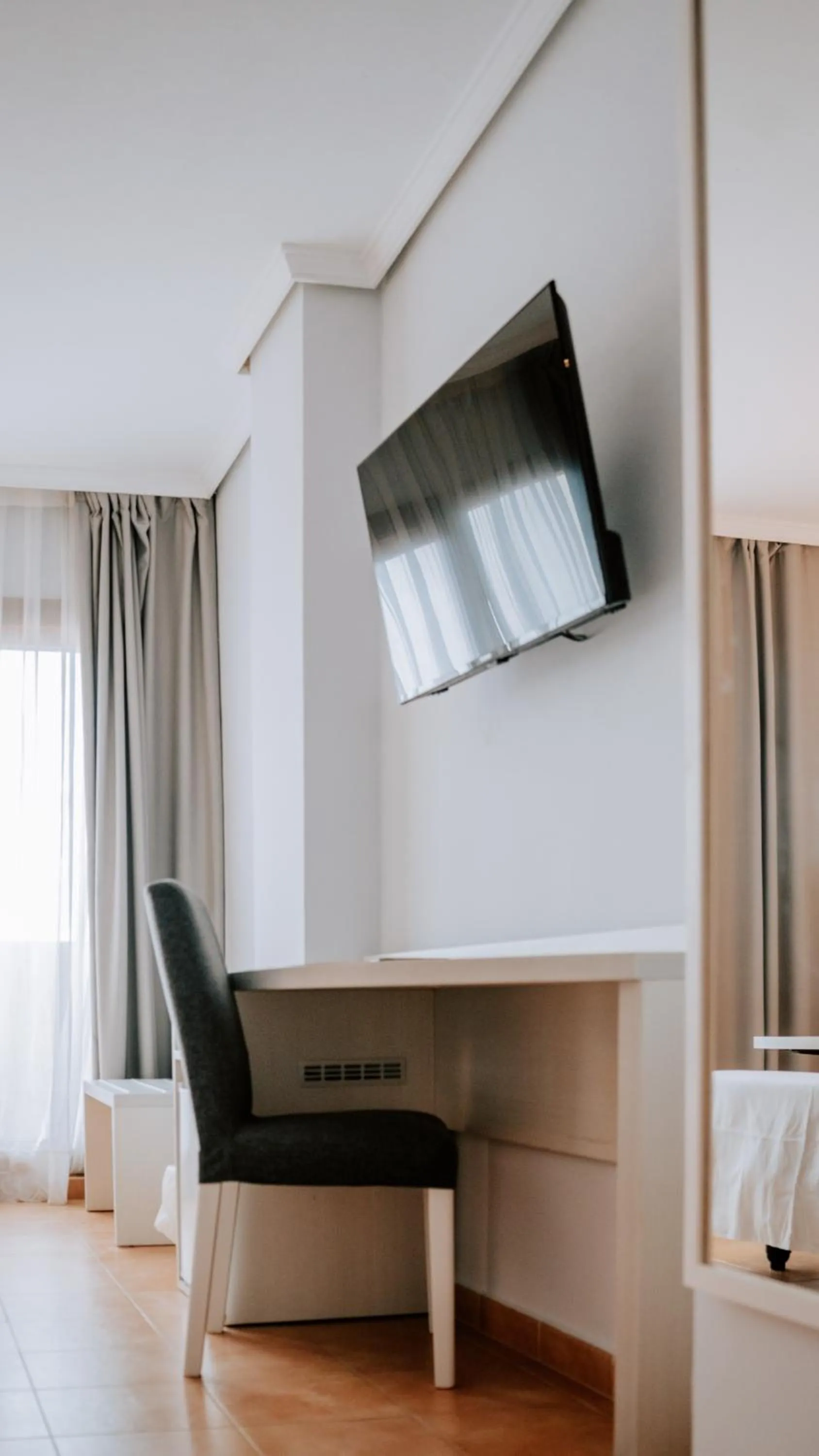 Photo of the whole room in Hotel Bahia Sur