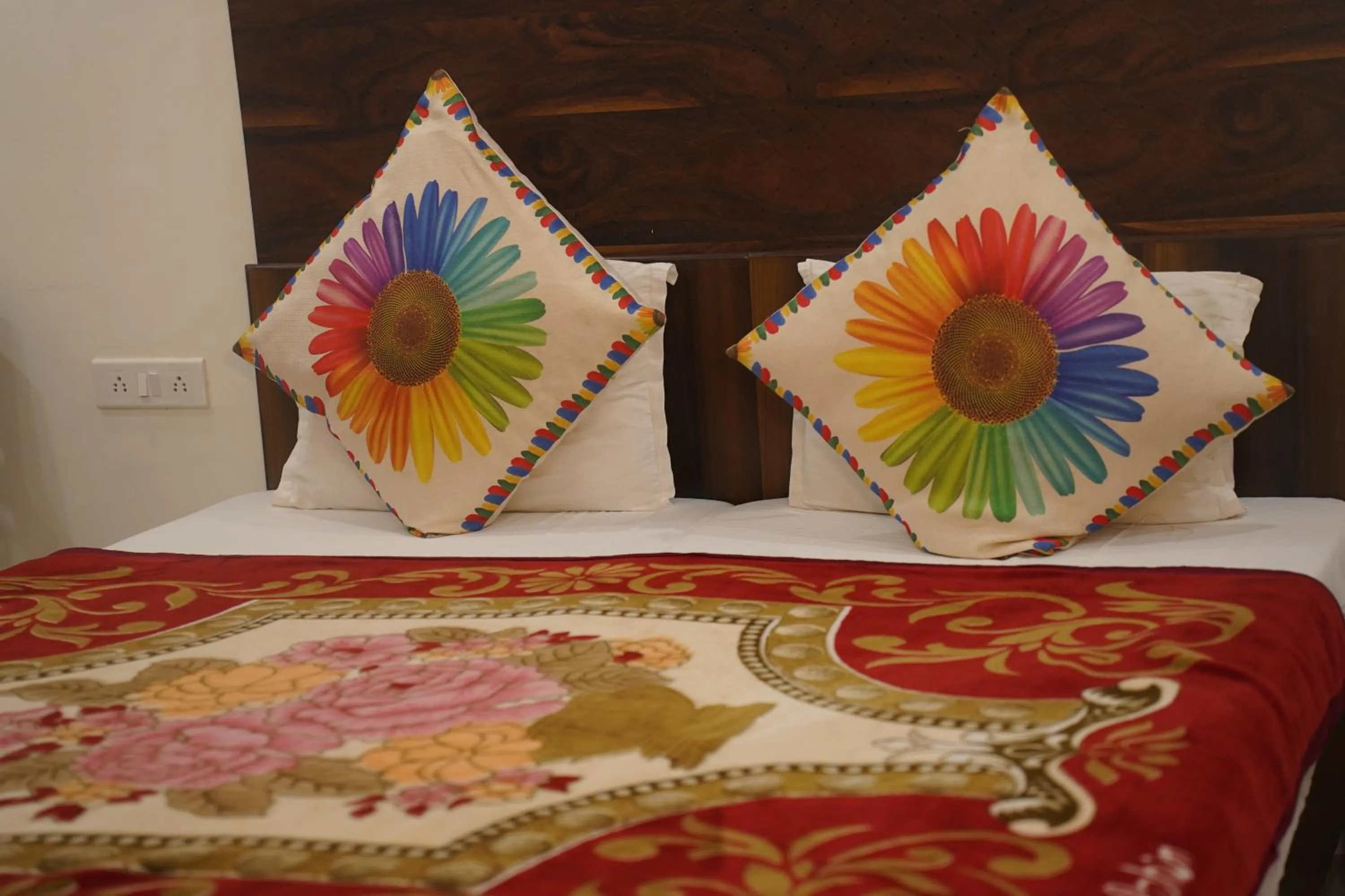 Bed in Hotel Raj Palace