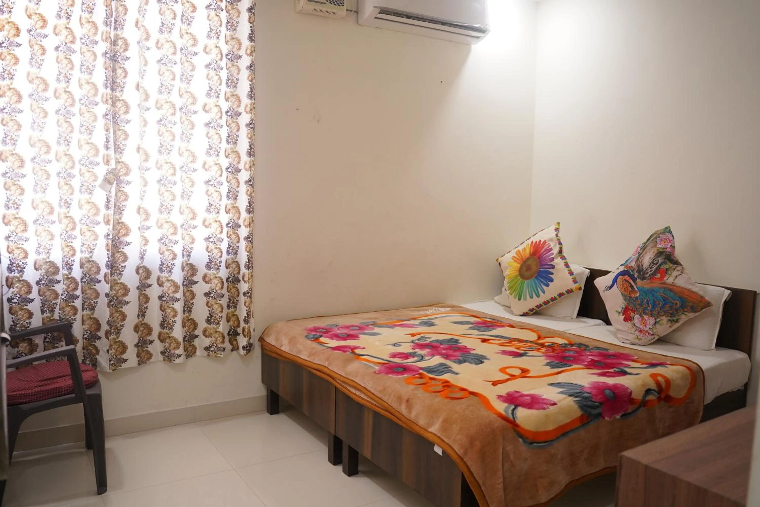 Bed in Hotel Raj Palace