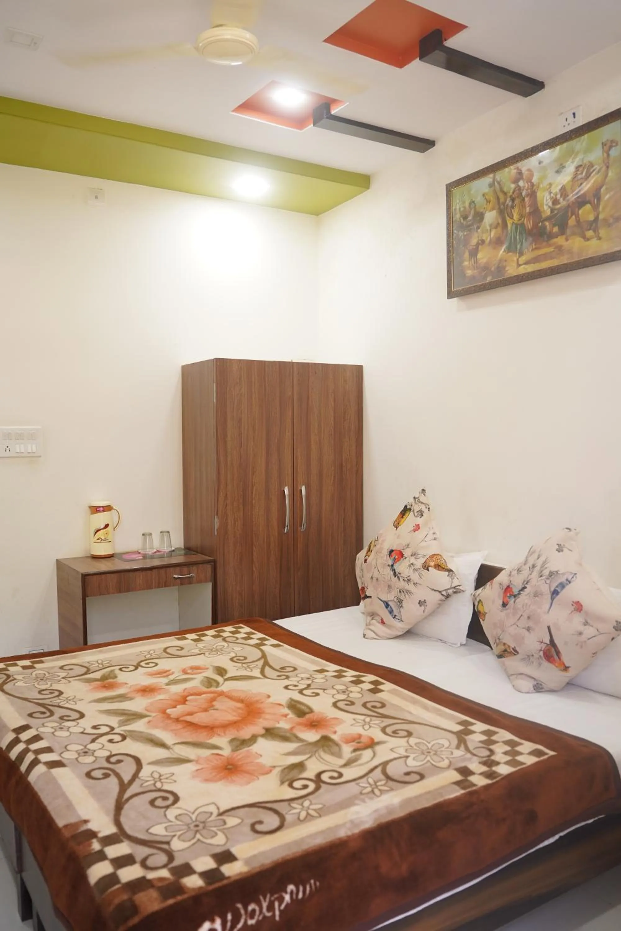 Bed in Hotel Raj Palace