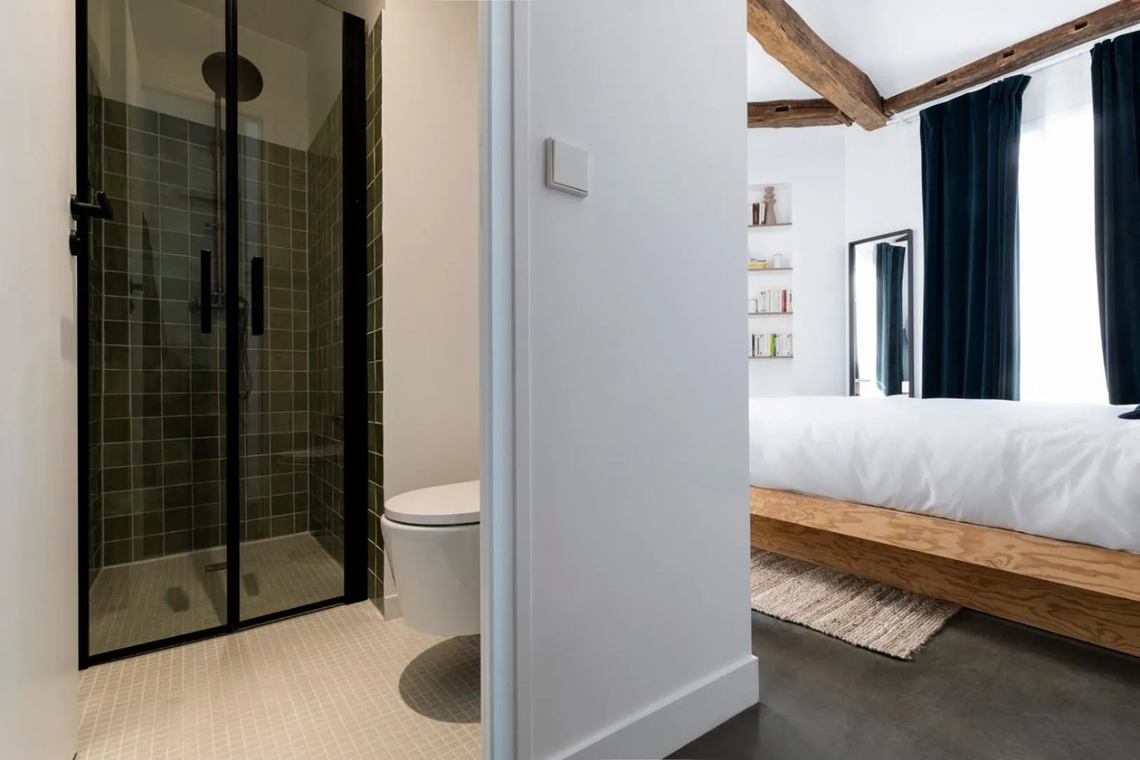 Bathroom, Bed in Baba Hotel