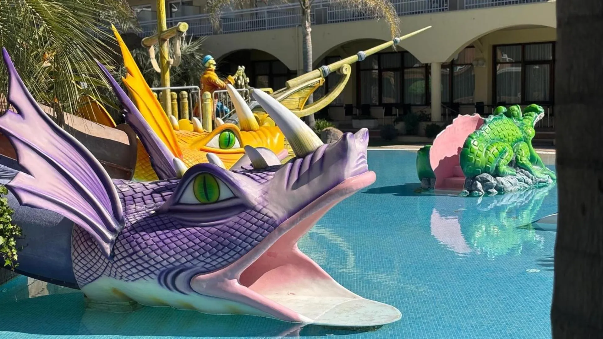 Swimming pool in Evenia Olympic Suites