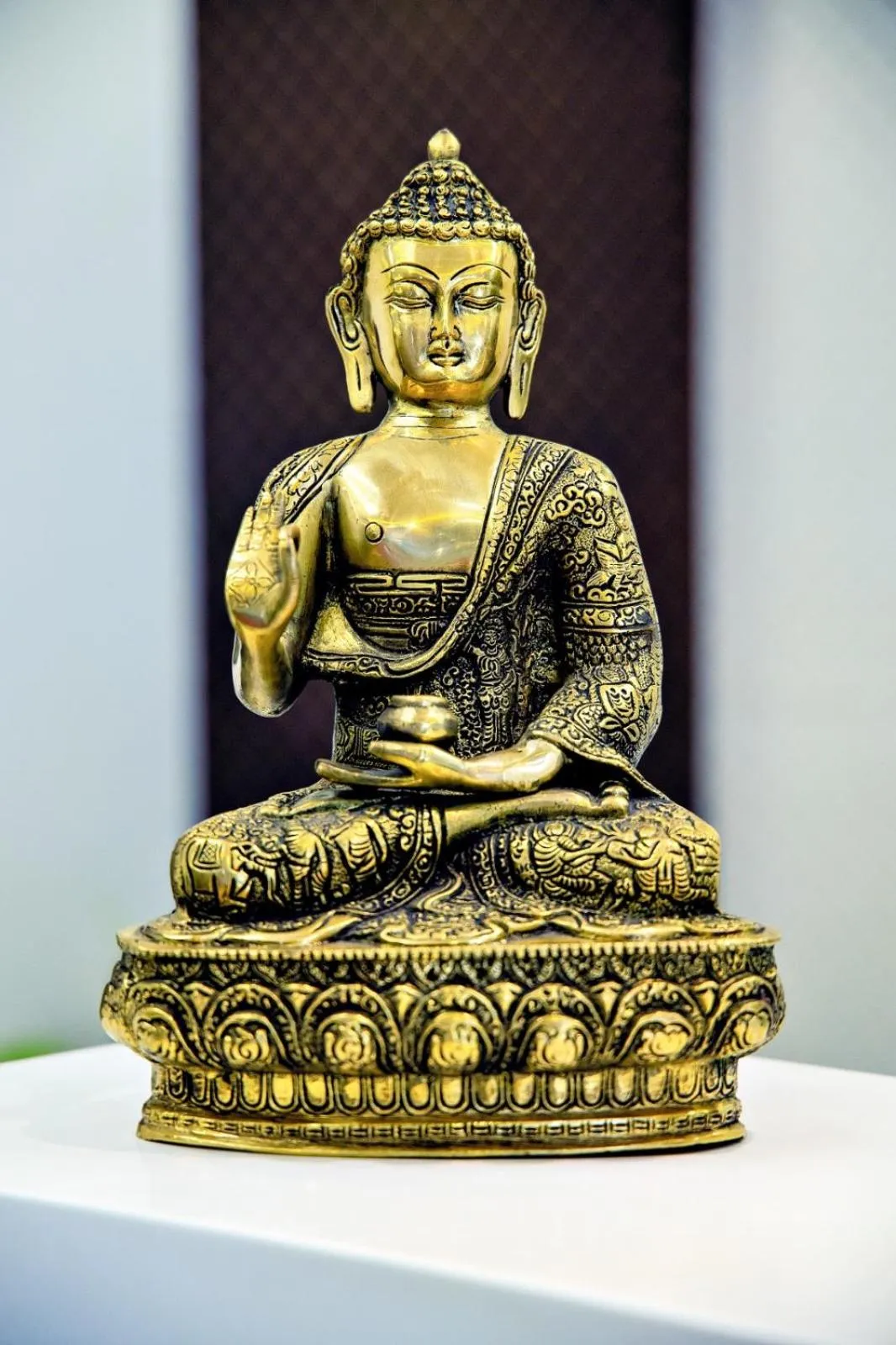 Decorative detail in Villa Grand Hotel Near Kempegowda International Airport