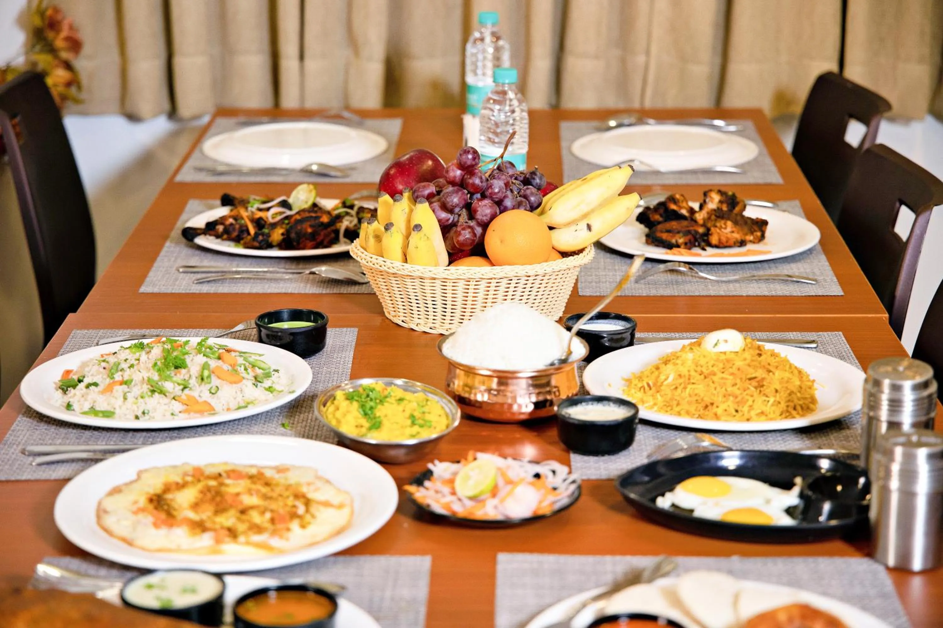 Food in Villa Grand Hotel Near Kempegowda International Airport