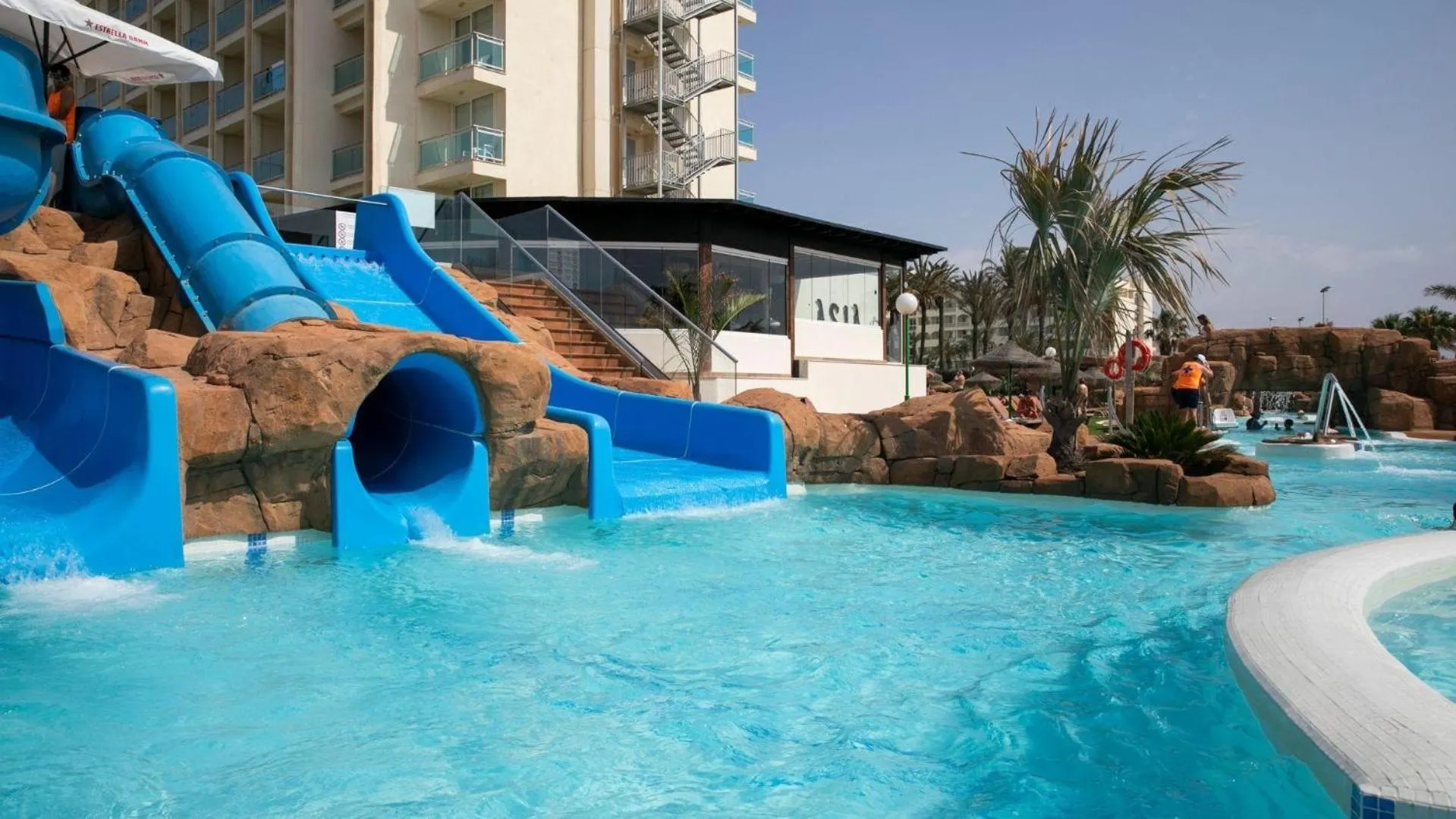 Swimming pool in Evenia Zoraida Garden