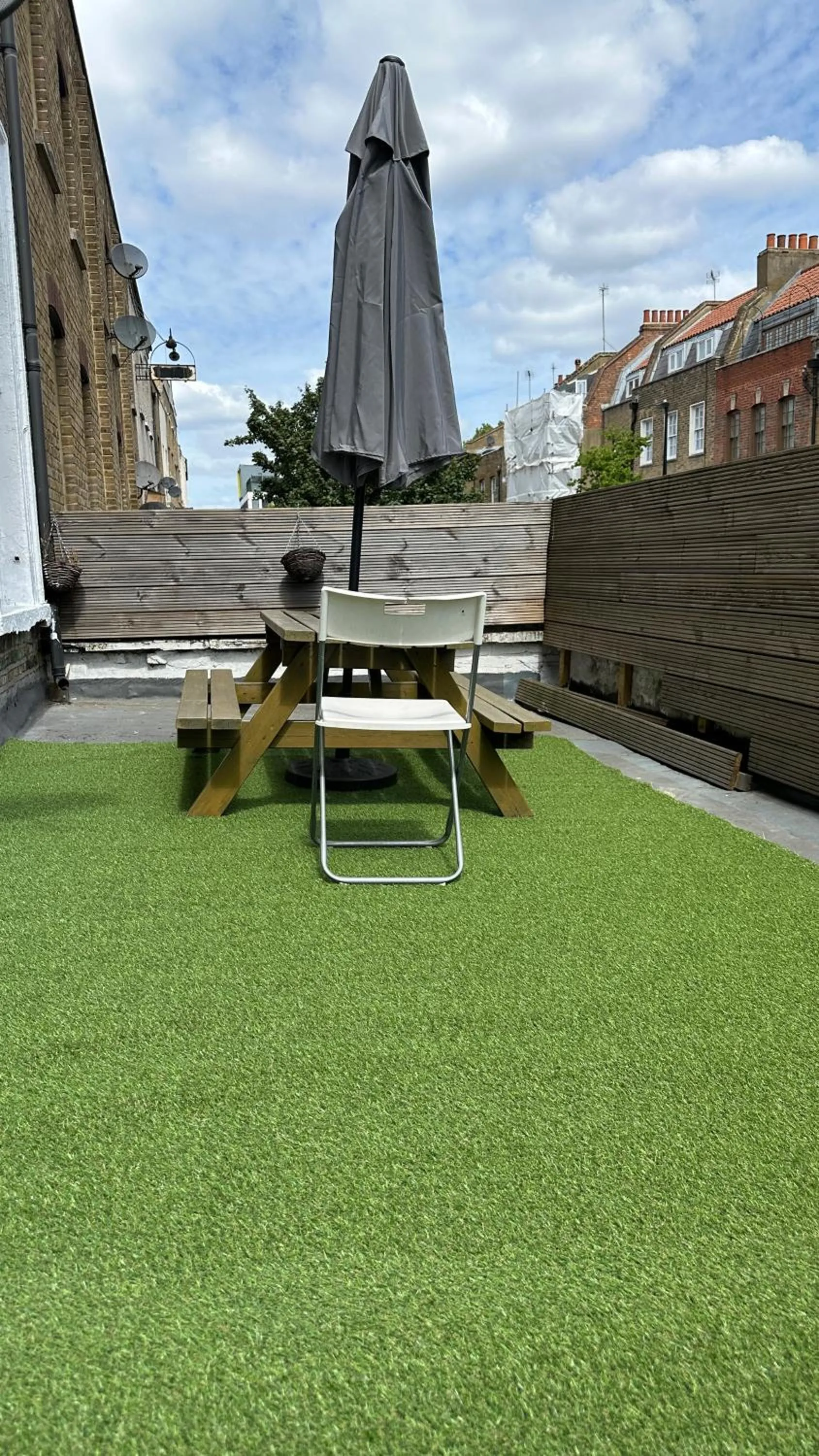 Garden view in City Lodge Shadwell