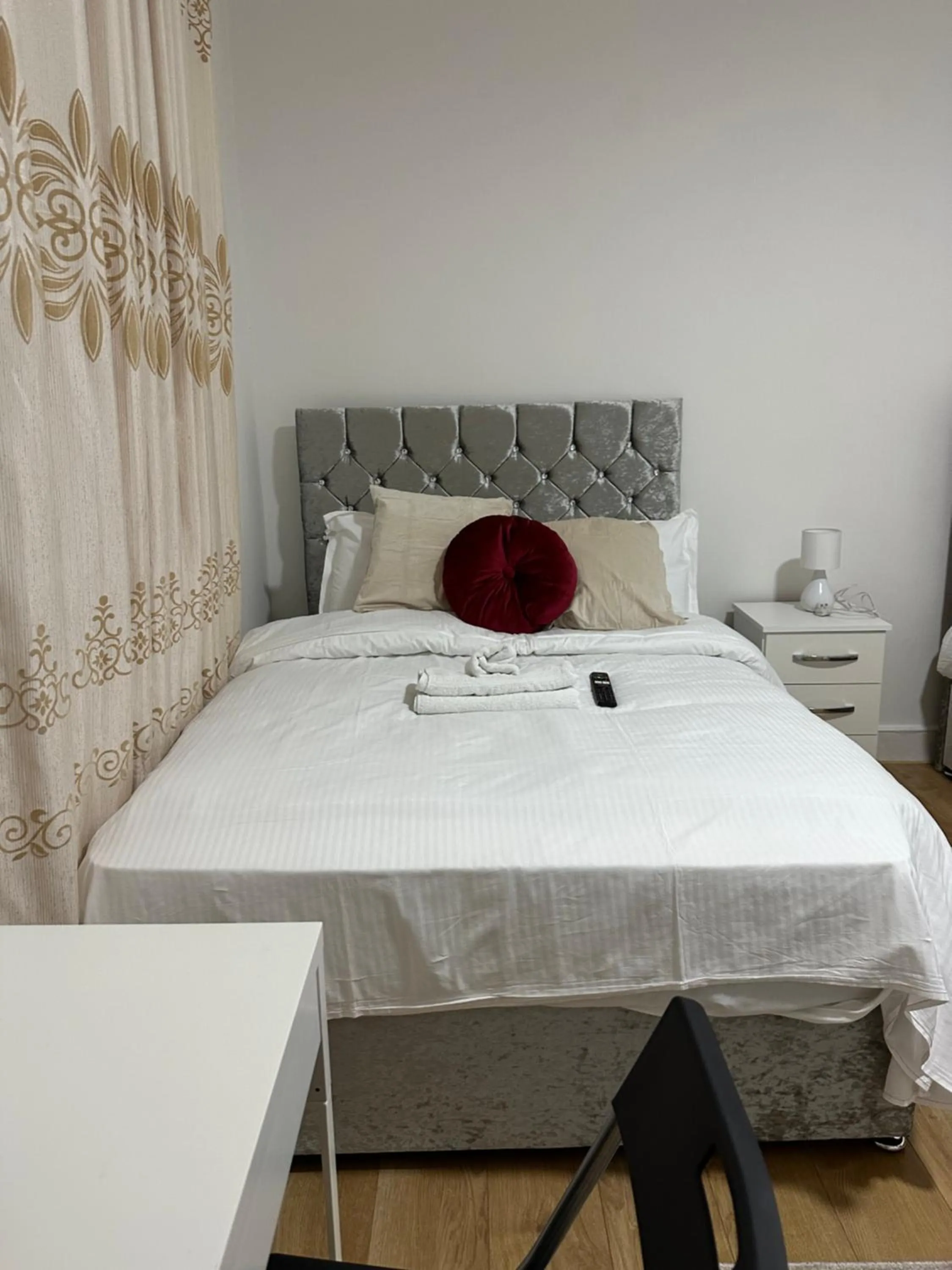 Bed in City Lodge Shadwell