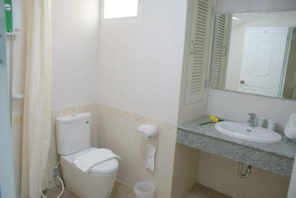 Bathroom in Triple Palms House