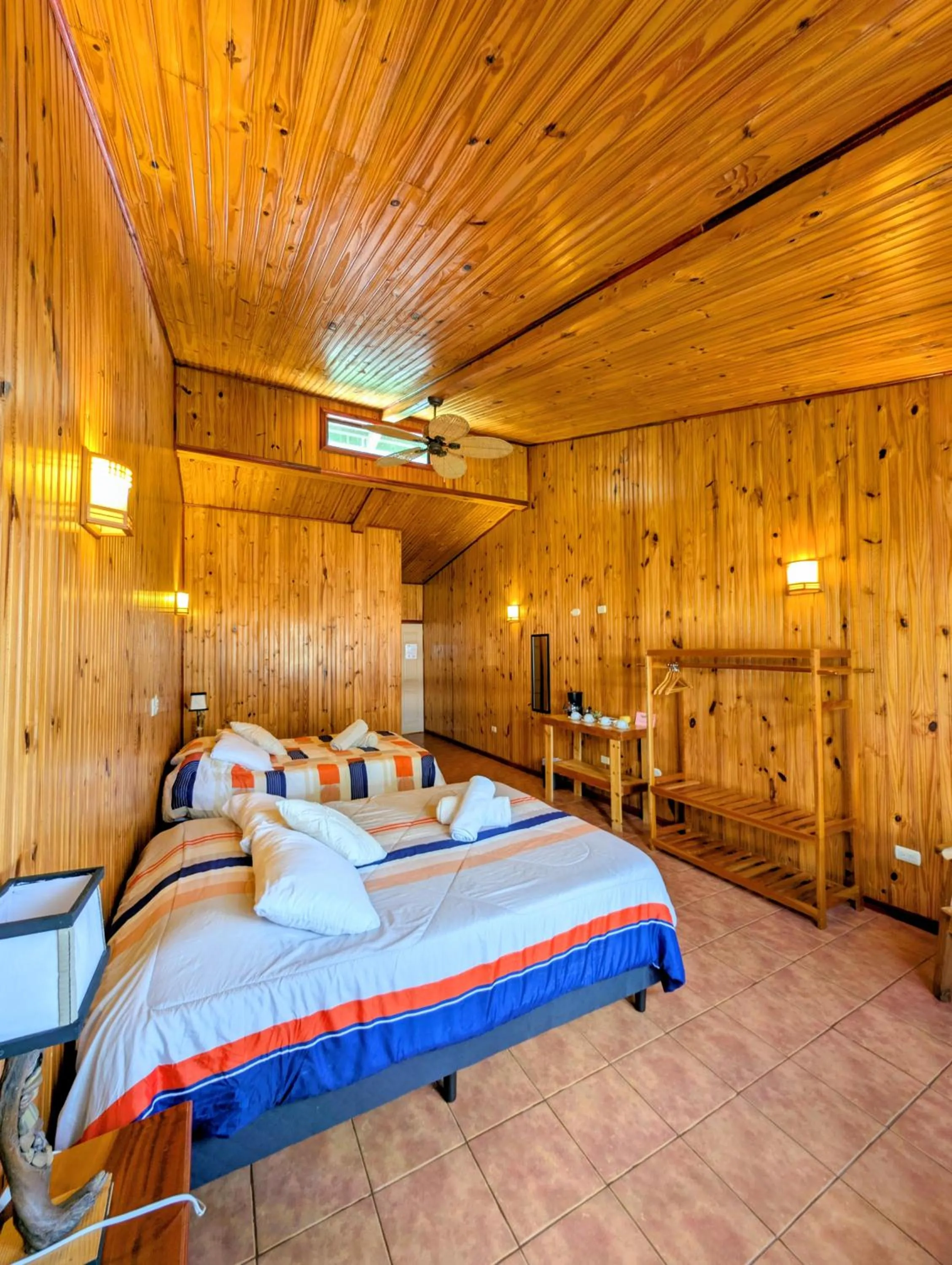 Bed in Miztli Lodge & Adventure