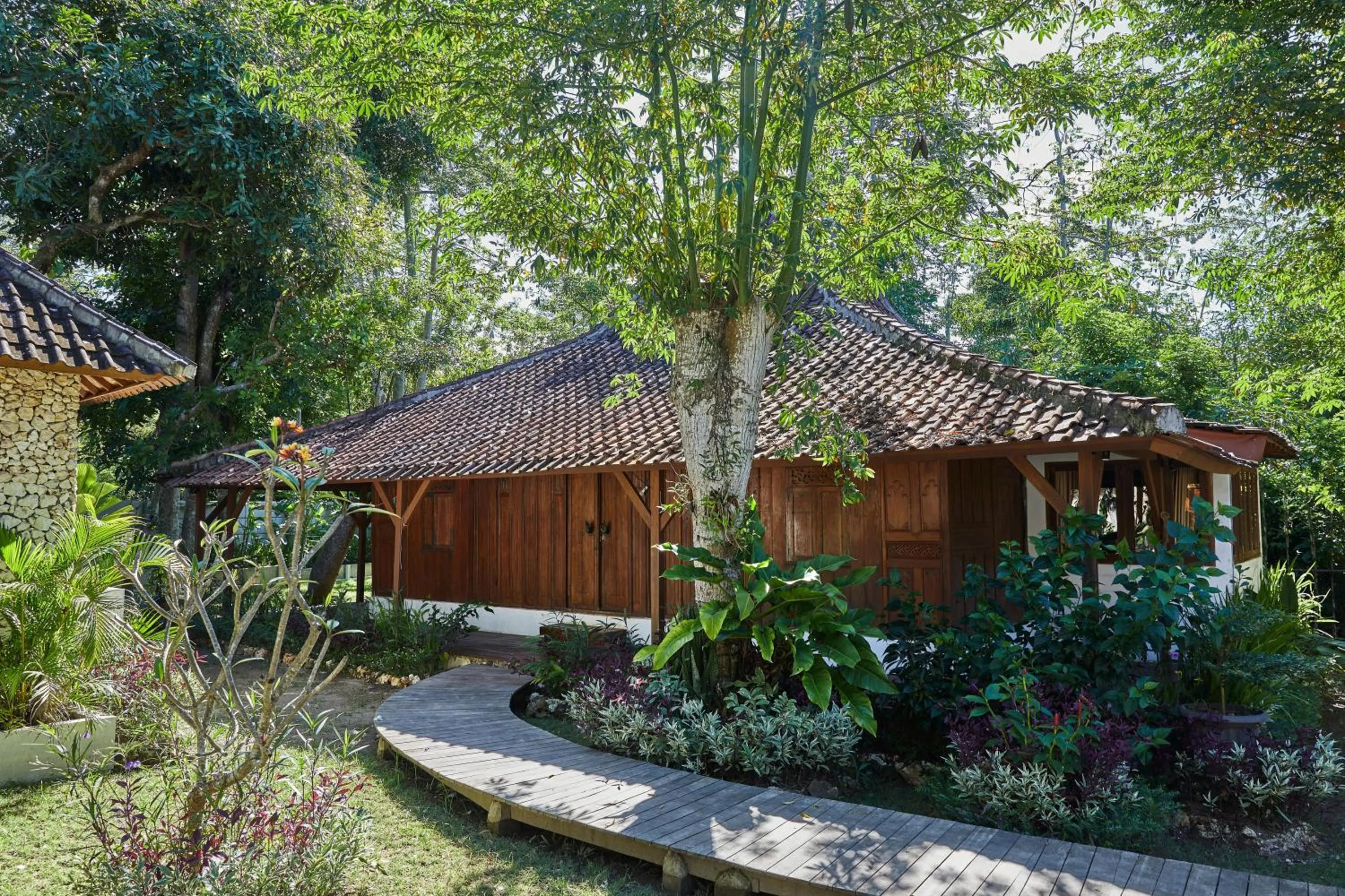 Kayu Mama Resort and Spa