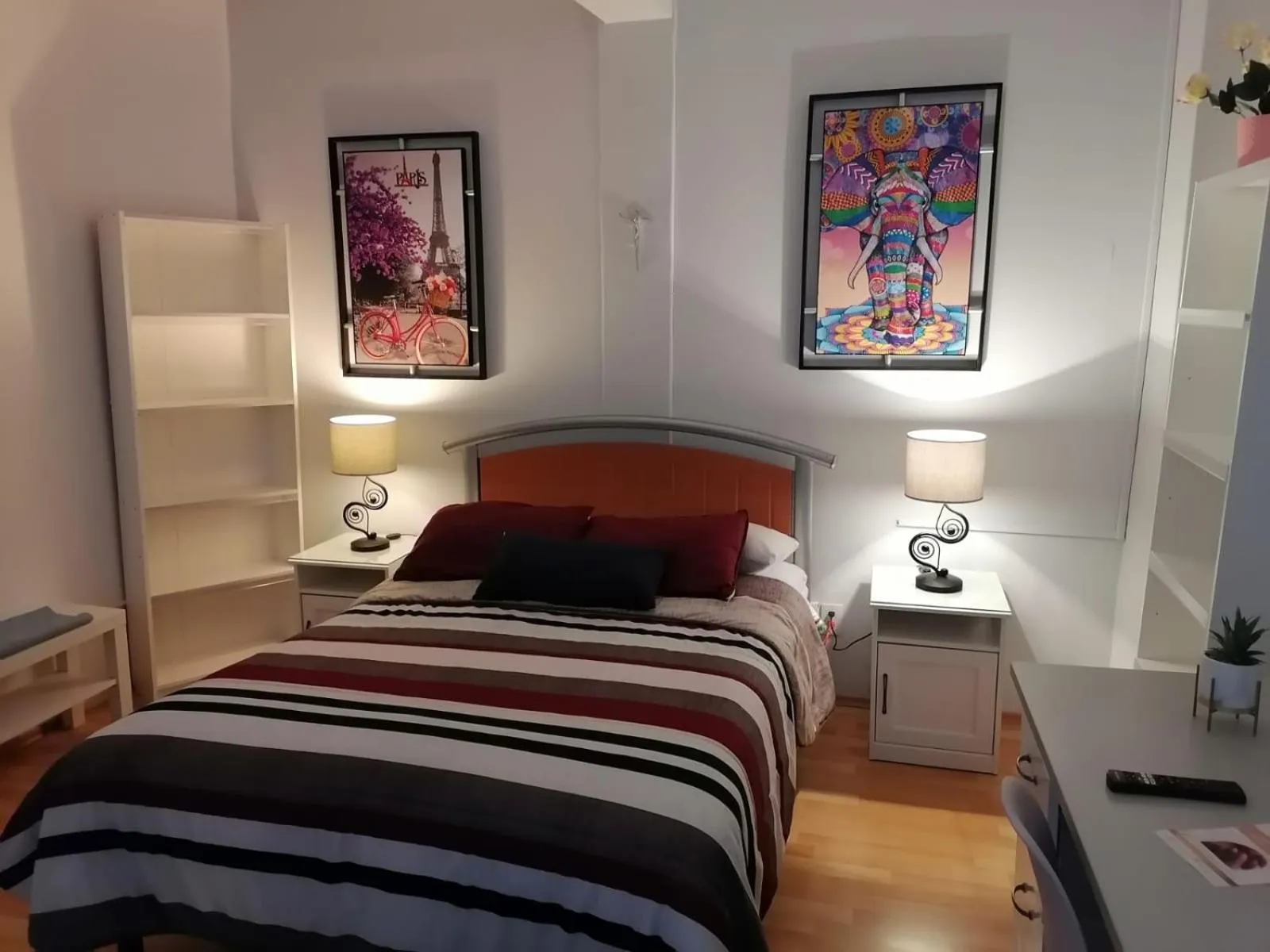 Bedroom, Bed in Habitaciones Narvarte Del Valle