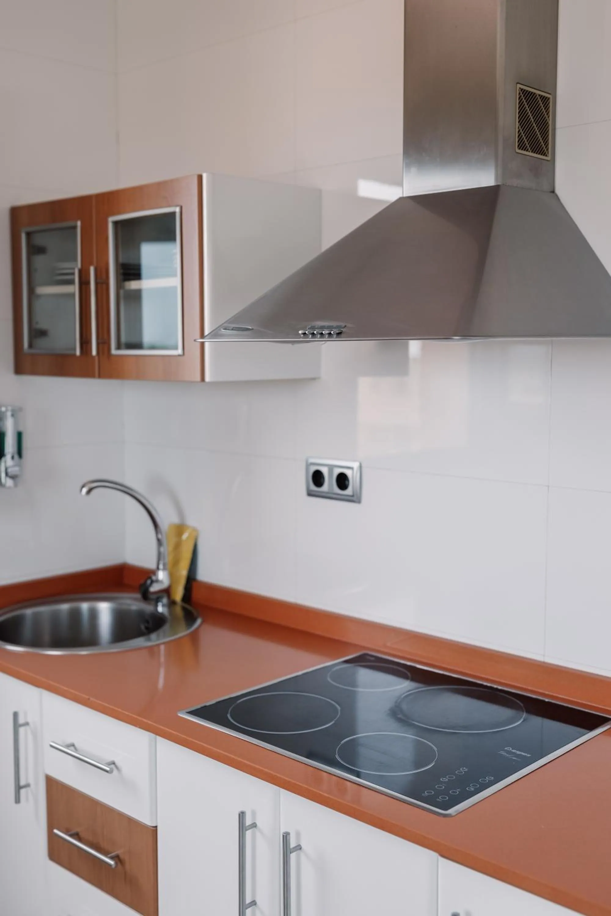 Kitchen or kitchenette in Aparthotel Bahía