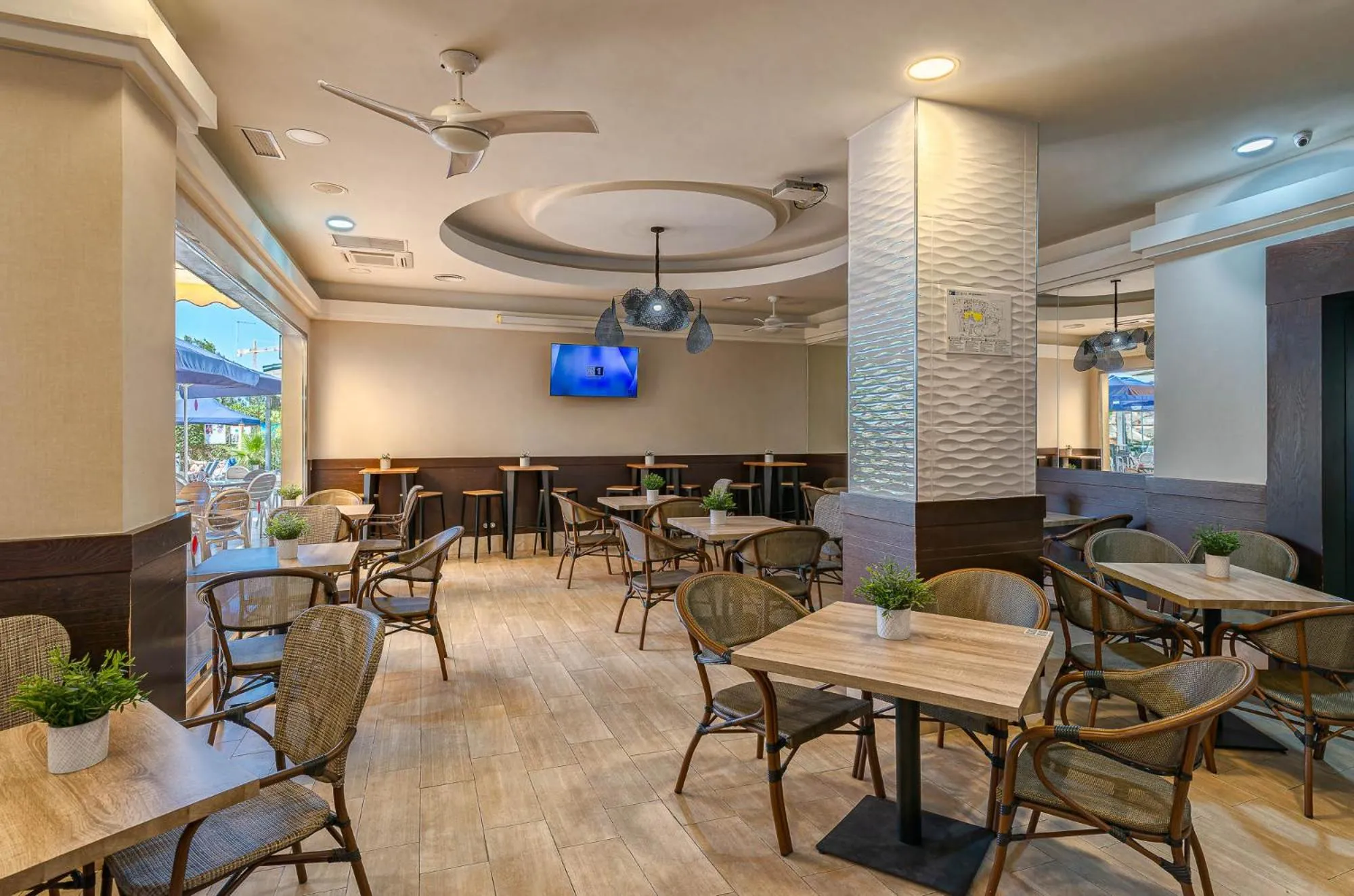 Lounge or bar in Benalmadena Palace Spa