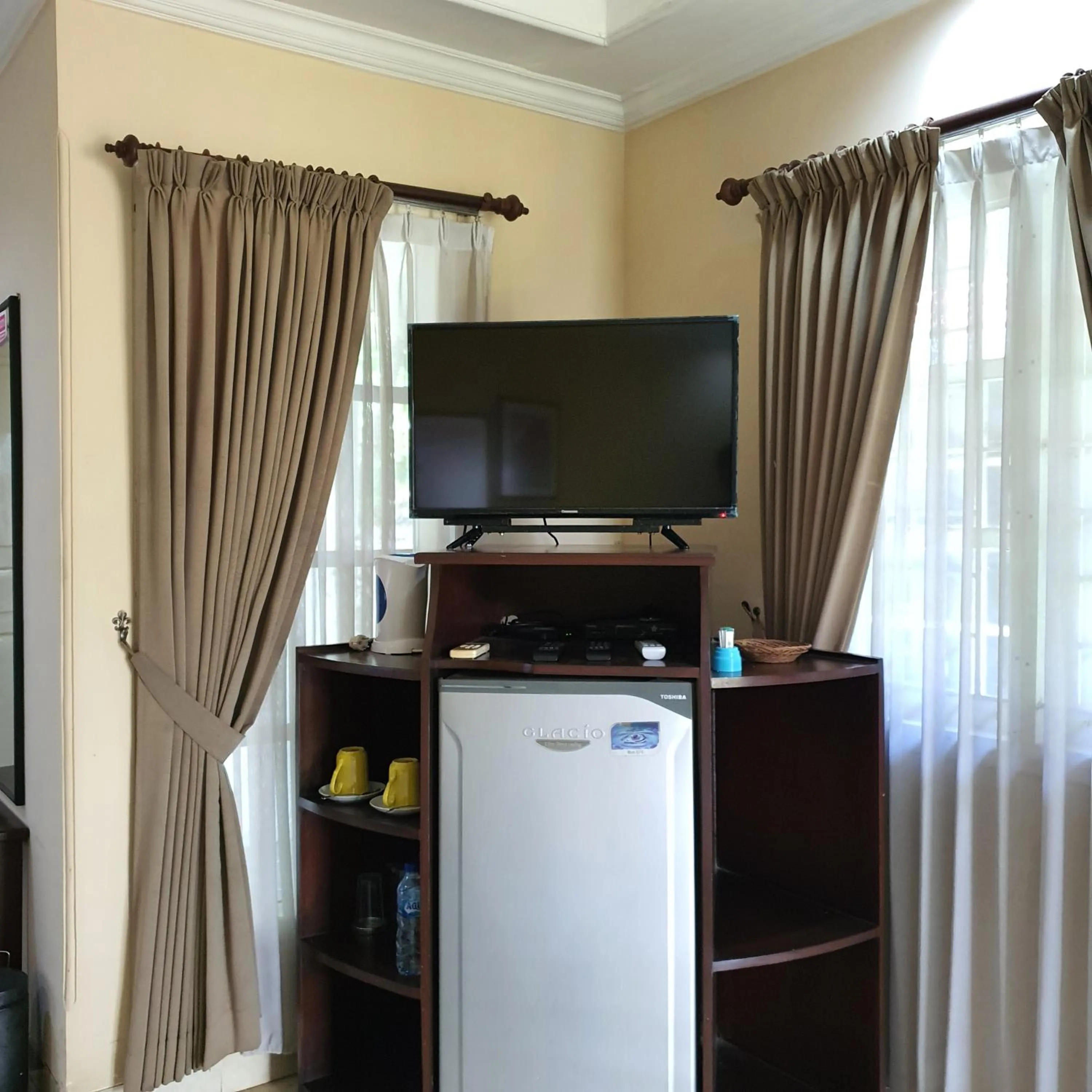 TV and multimedia in Tengger Guesthouse