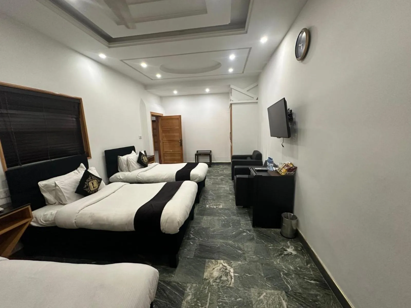 Bed in Lawrence View Hotel, Lahore