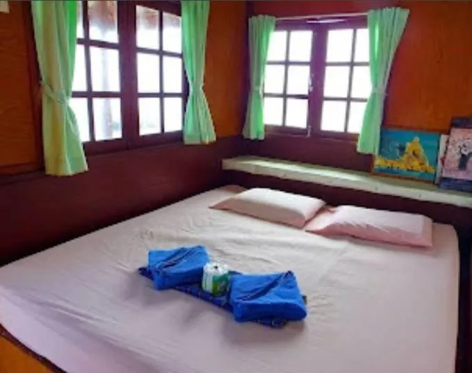 Bed in OK2 Mamajim Bungalows