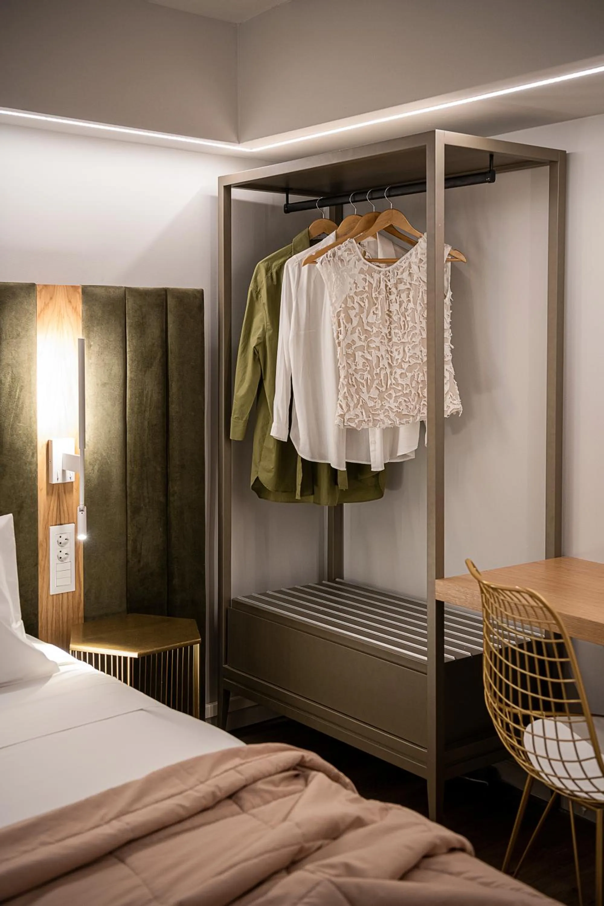 Photo of the whole room, Bed in Elia Erato