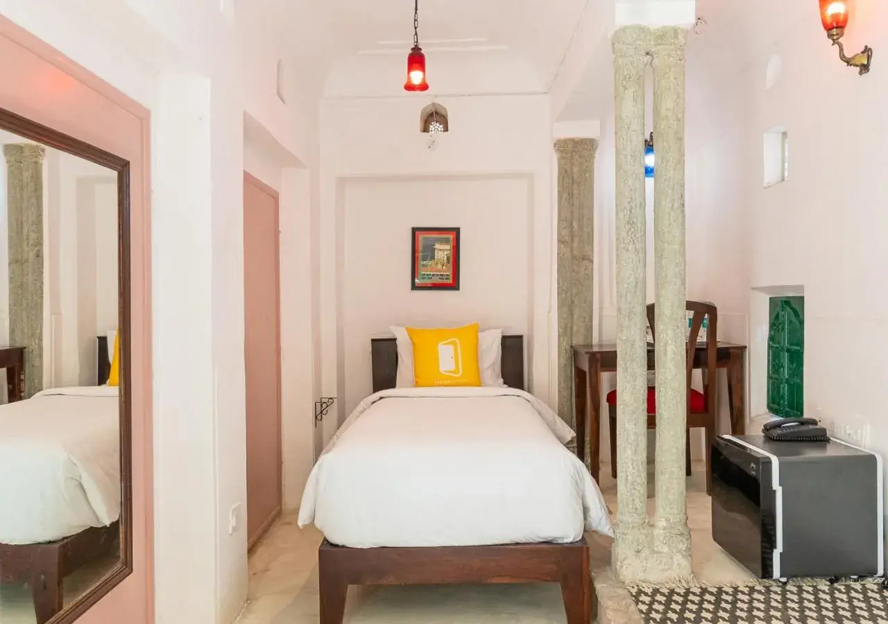 Heritage Single - single occupancy in Bloom Boutique - Chelon Haveli Heritage Single - single occupancy in Bloom Boutique - Chelon Haveli