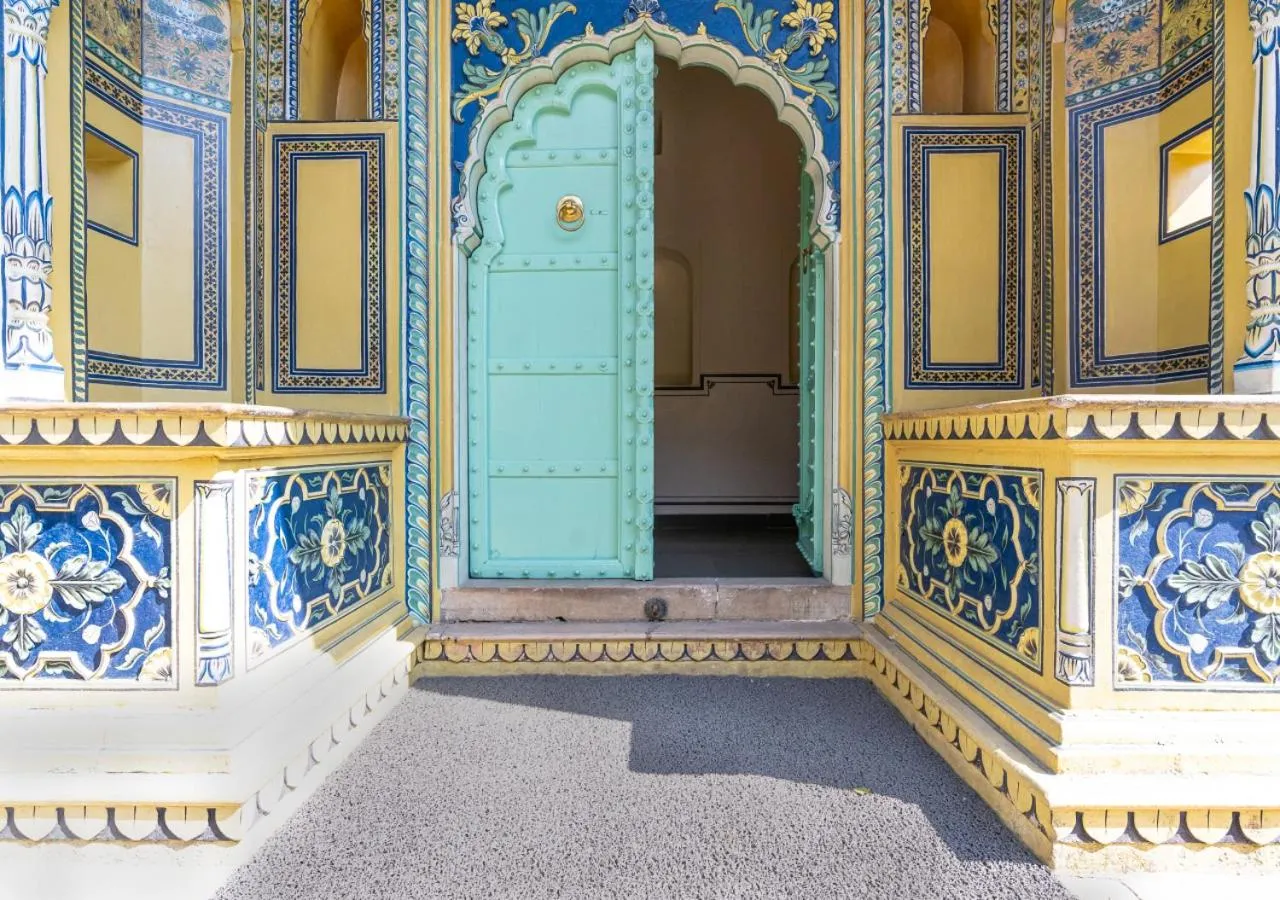 Facade/entrance in Bloom Boutique l Chelon Haveli