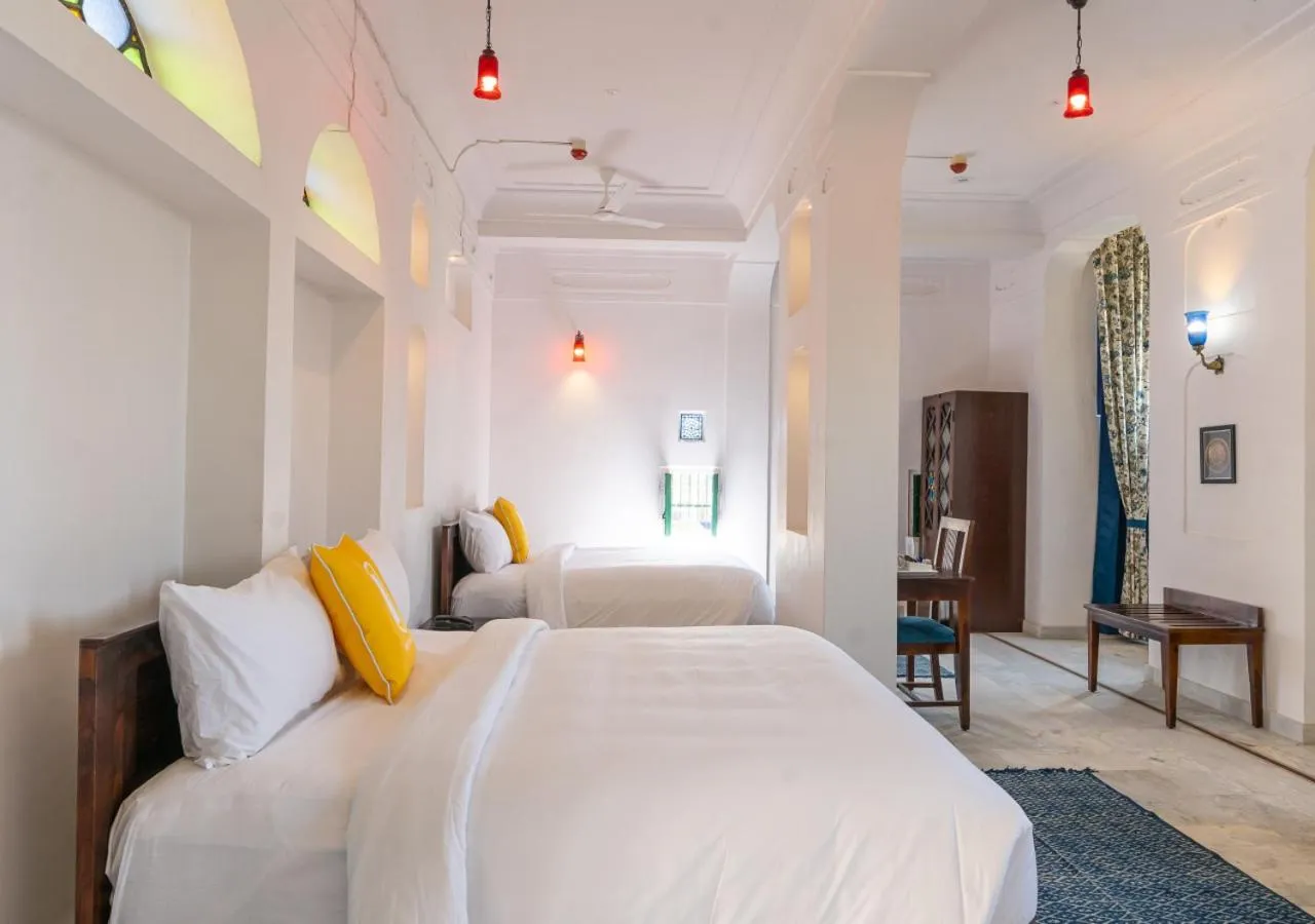 Bedroom, Bed in Bloom Boutique l Chelon Haveli