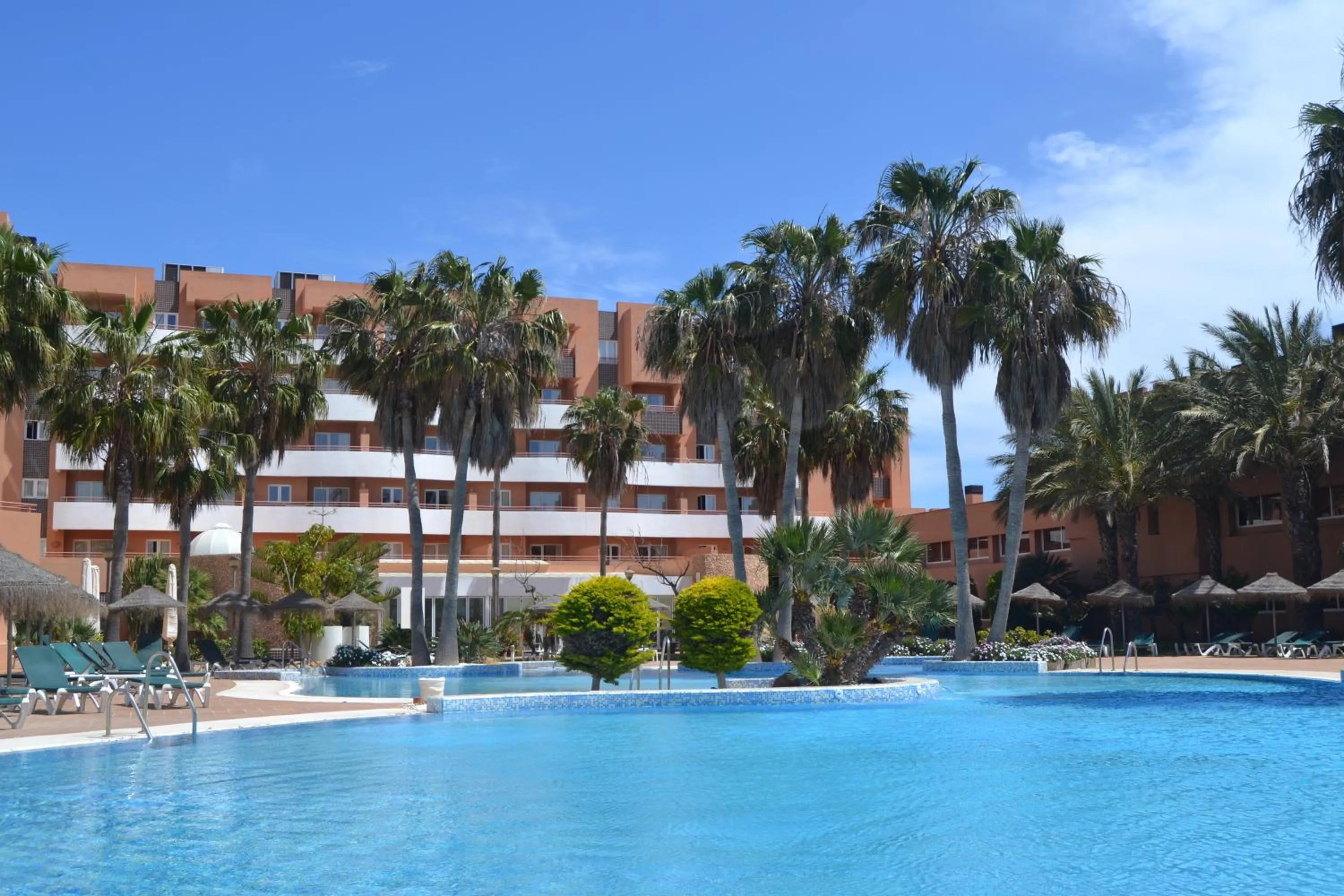 Facade/entrance in Arena Center