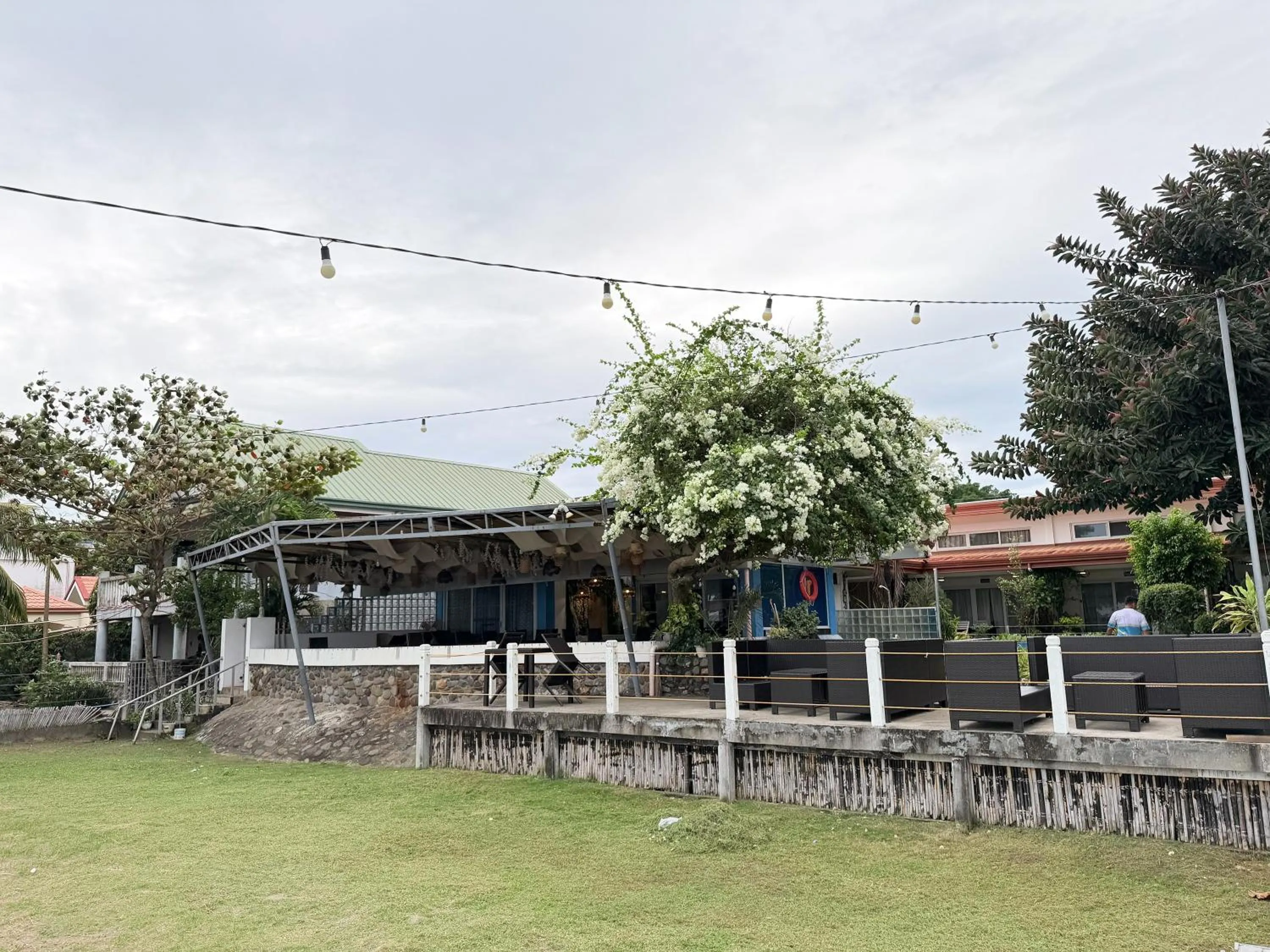 Property building in SEAVIEW BEACH RESORT