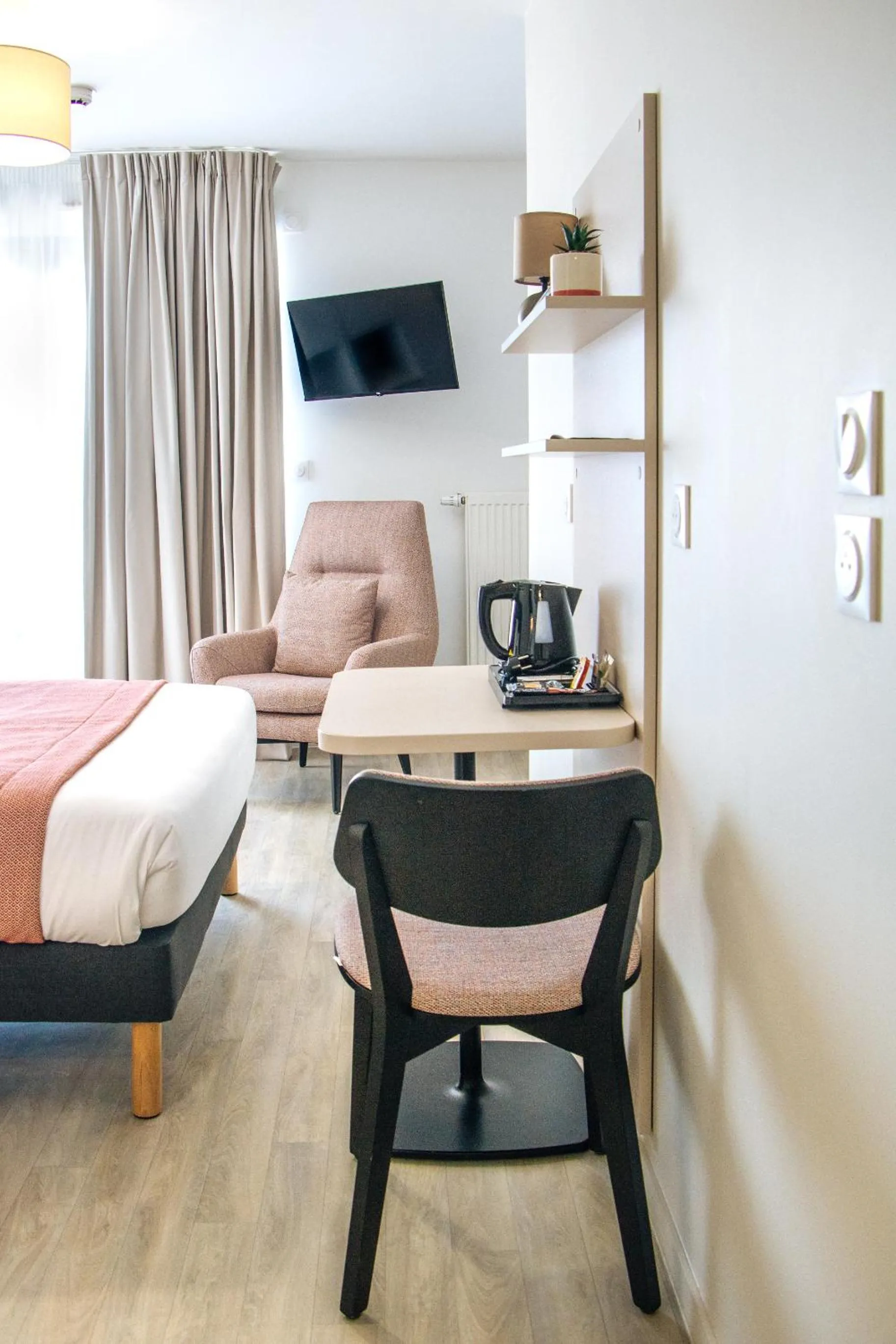 TV and multimedia in Twenty Business Flats Lille - Bayard