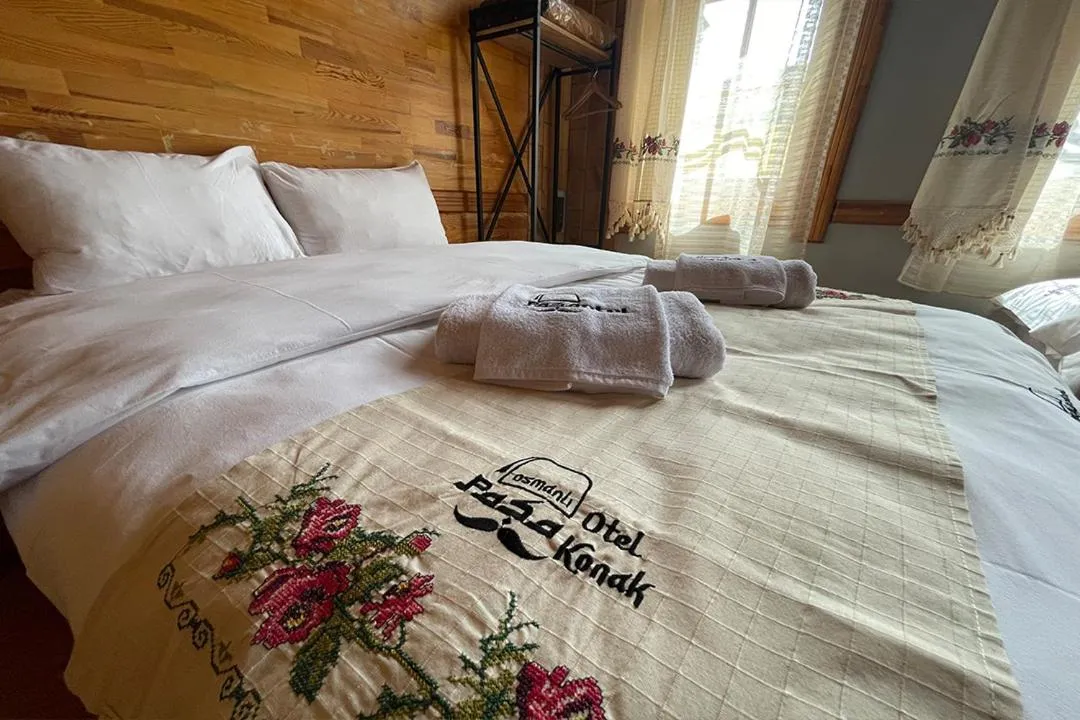 Bed in Osmanlı Paşa Otel- Konaklama