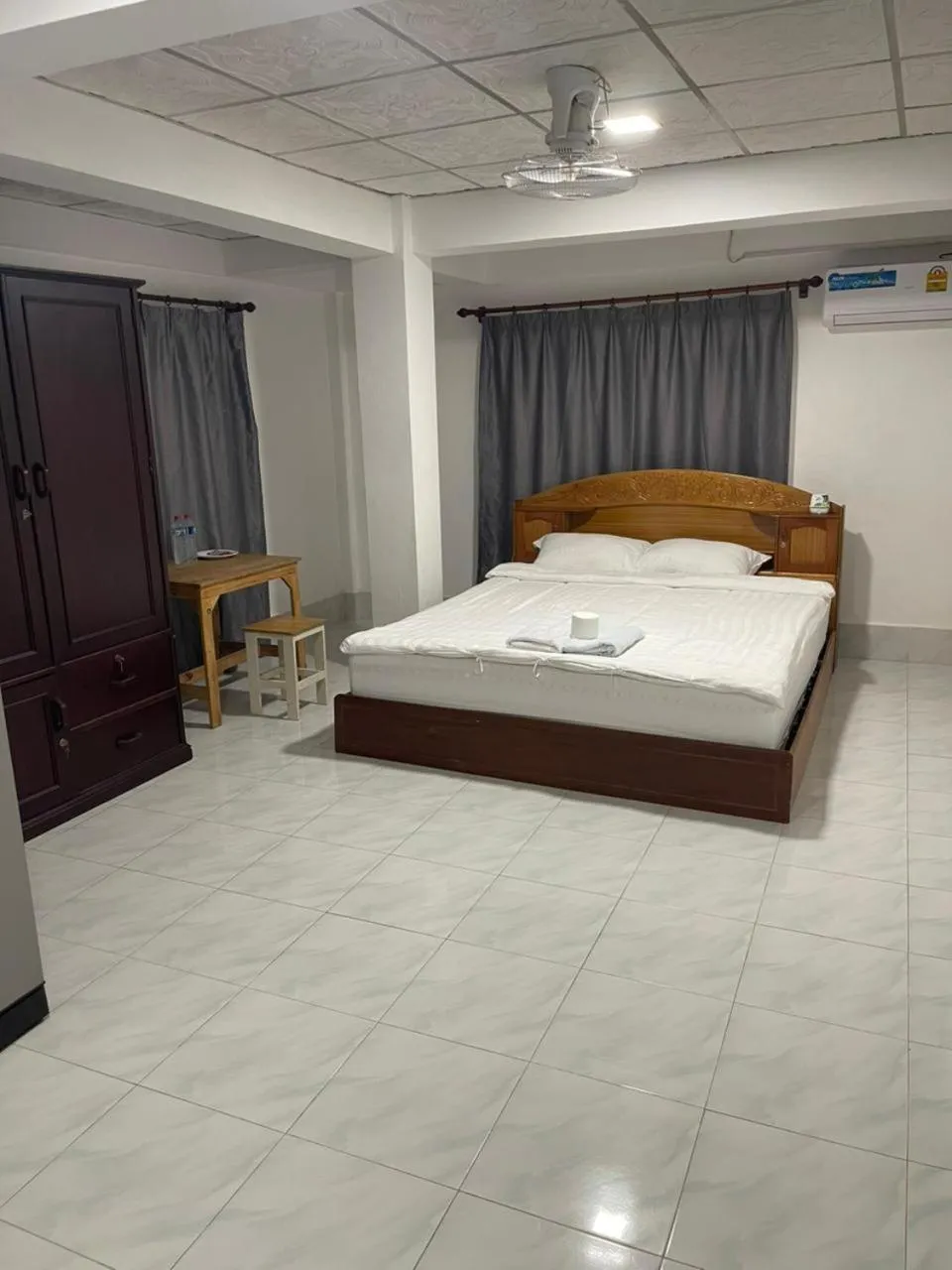 Bedroom, Bed in Ban Saylomleng Residence