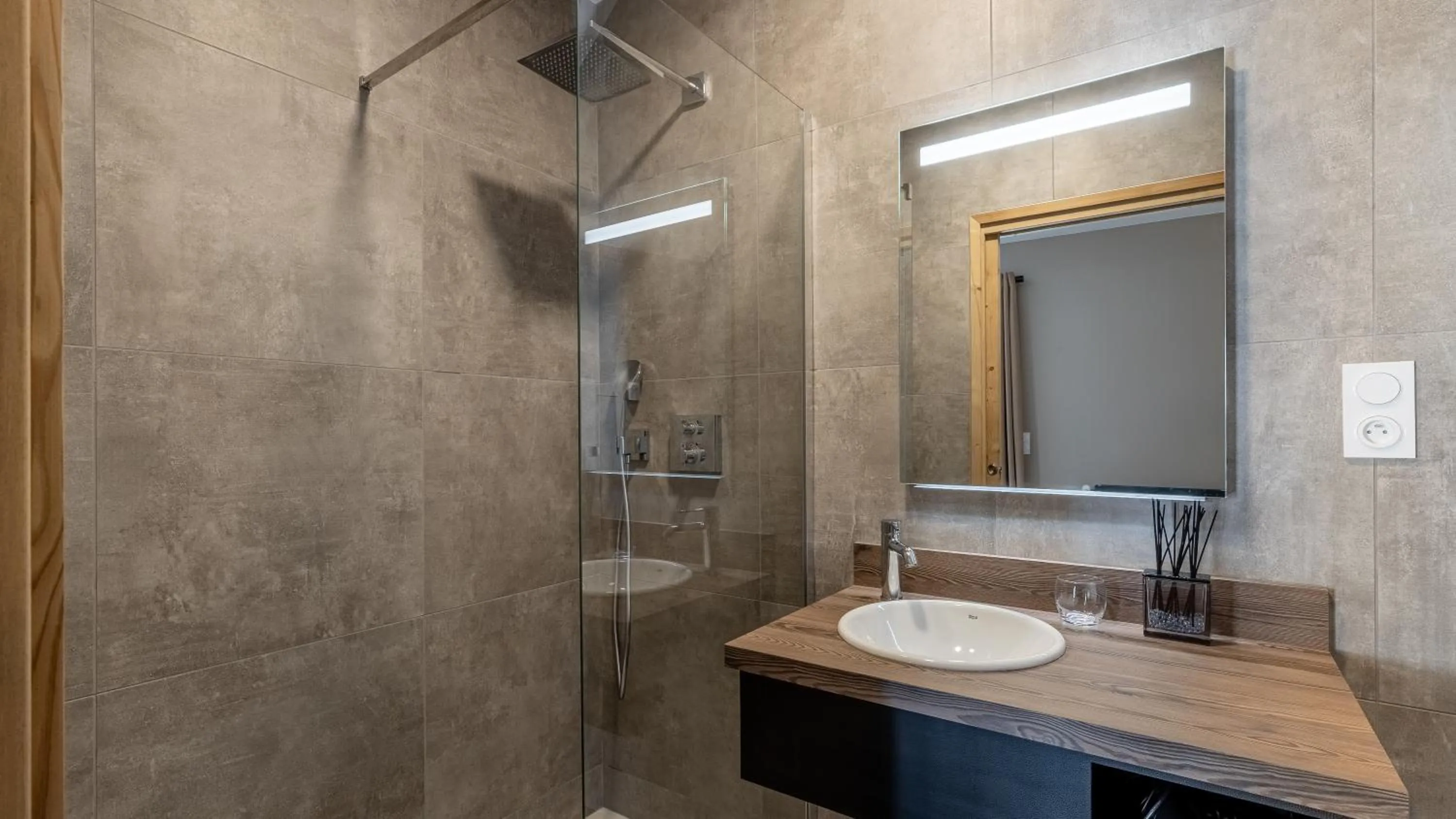 Shower in Madame Vacances Hotel Les Cimes