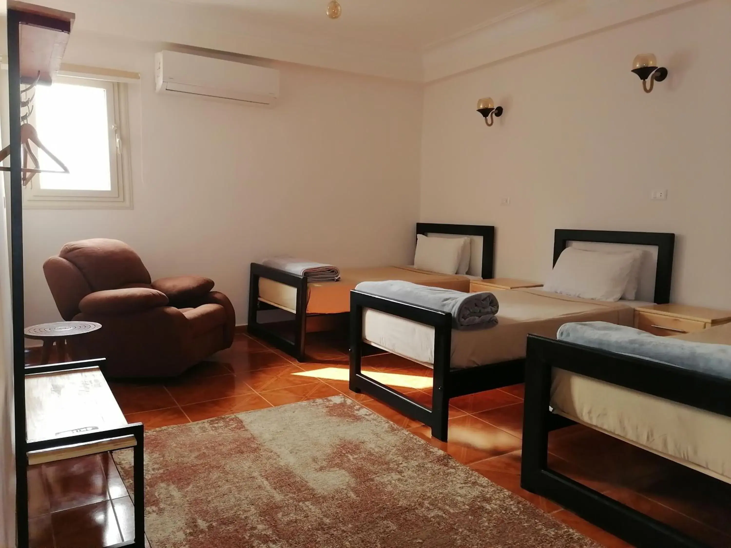 Triple Room with Private Bathroom in Champollion Hostel Triple Room with Private Bathroom in Champollion Hostel