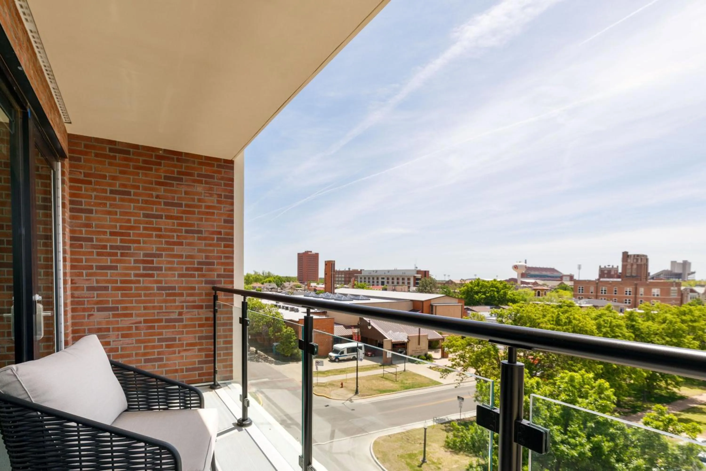 Photo of the whole room in NOUN Hotel, Norman, a Tribute Portfolio Hotel