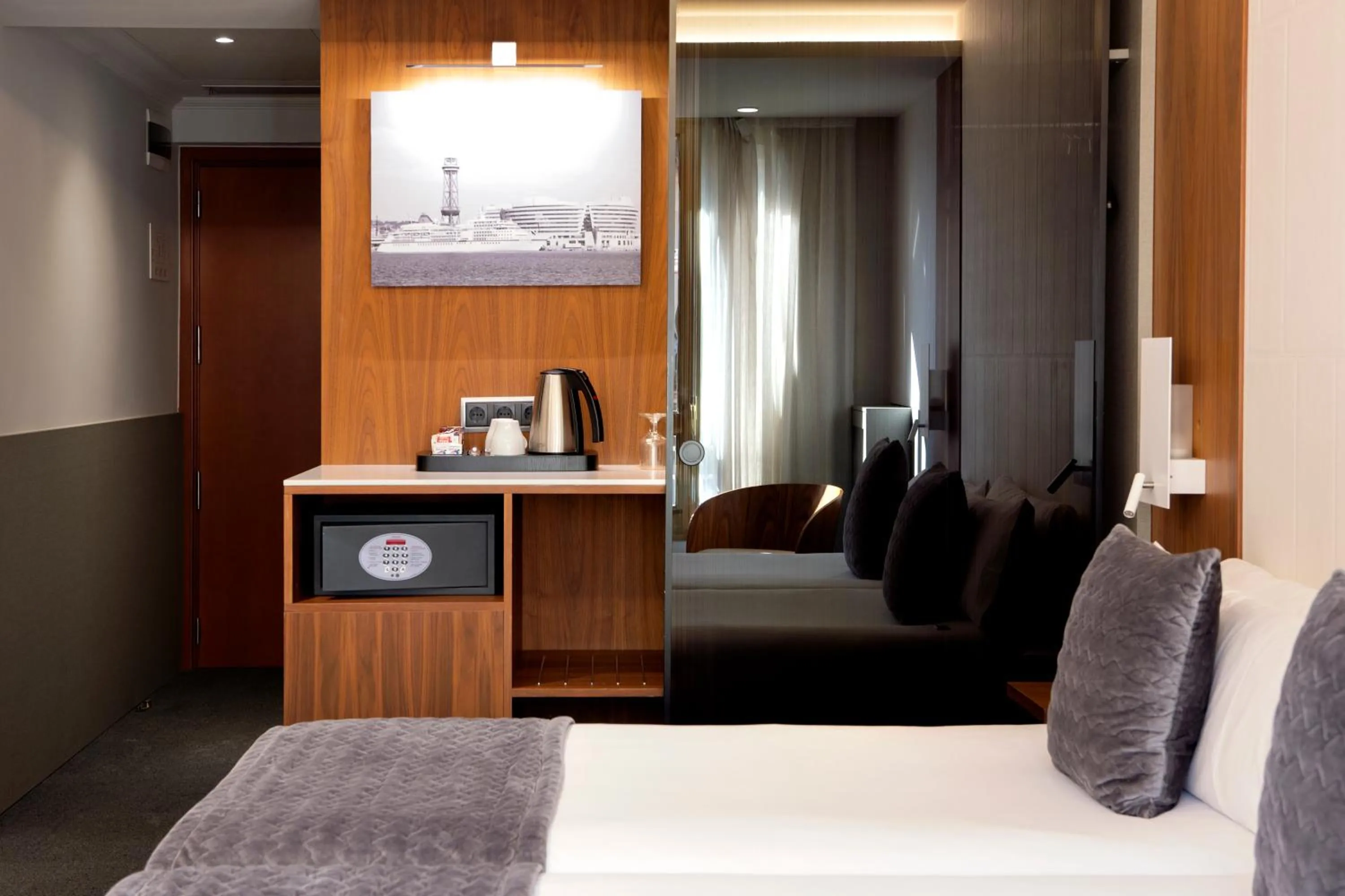 Photo of the whole room in Best Western Premier Hotel Dante