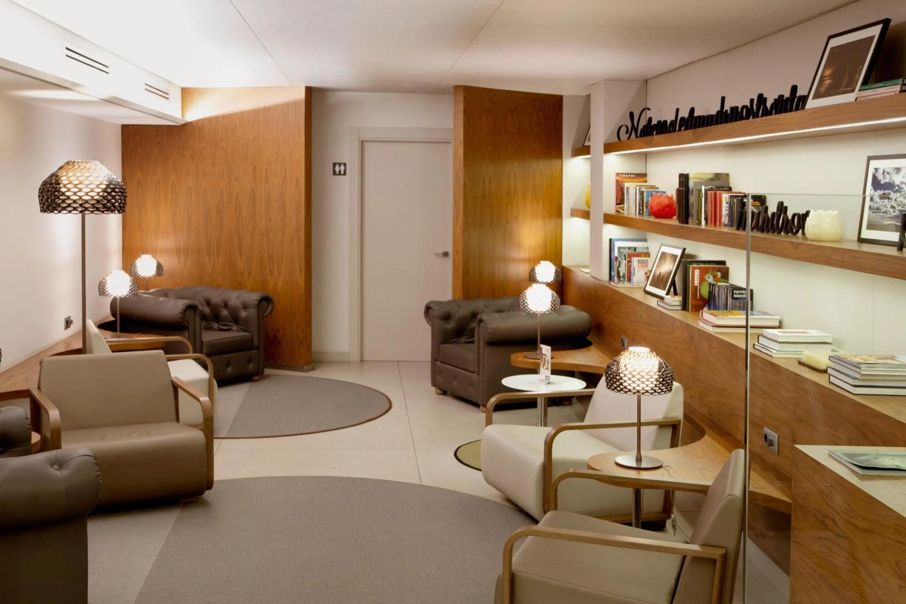 Library in Best Western Premier Hotel Dante