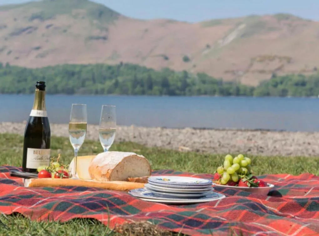 Food and drinks in The Berry Boutique