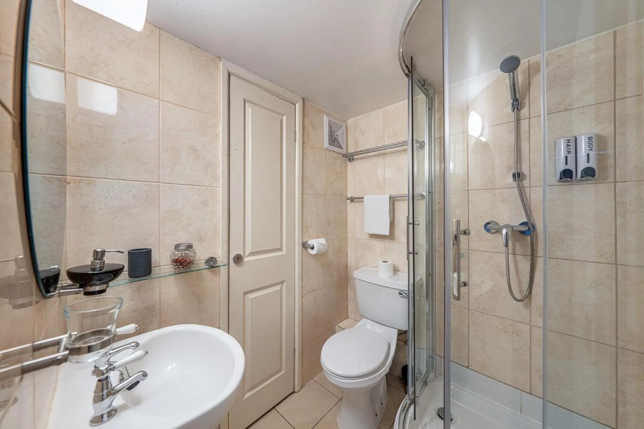 Bathroom in The Berry Boutique