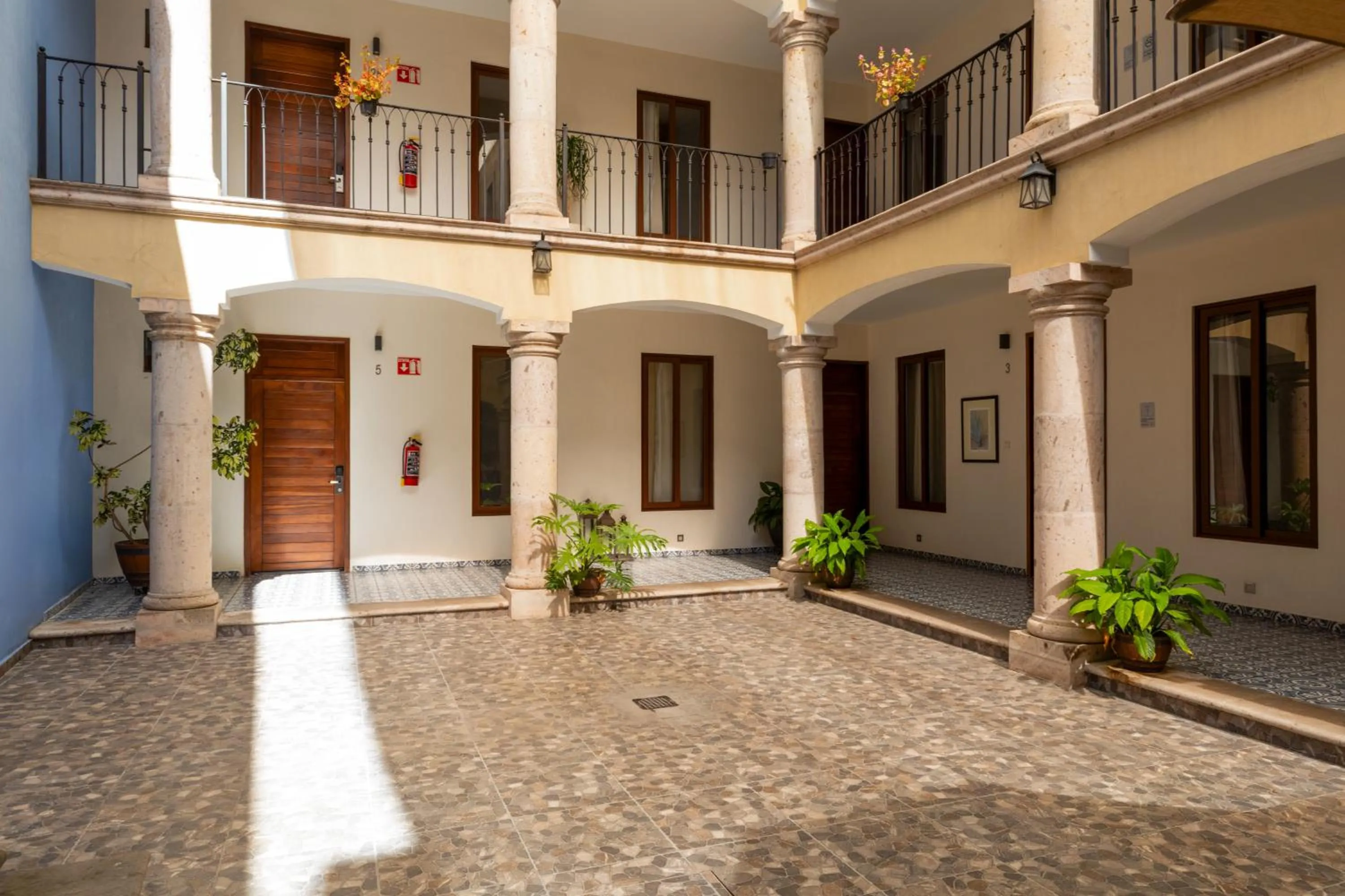 Property building in Casona 1530