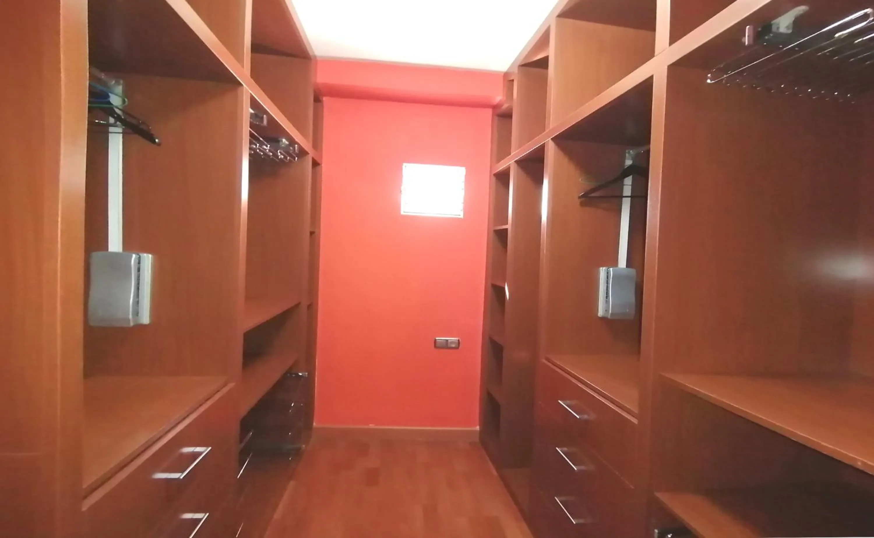 wardrobe in Hotel Molinos