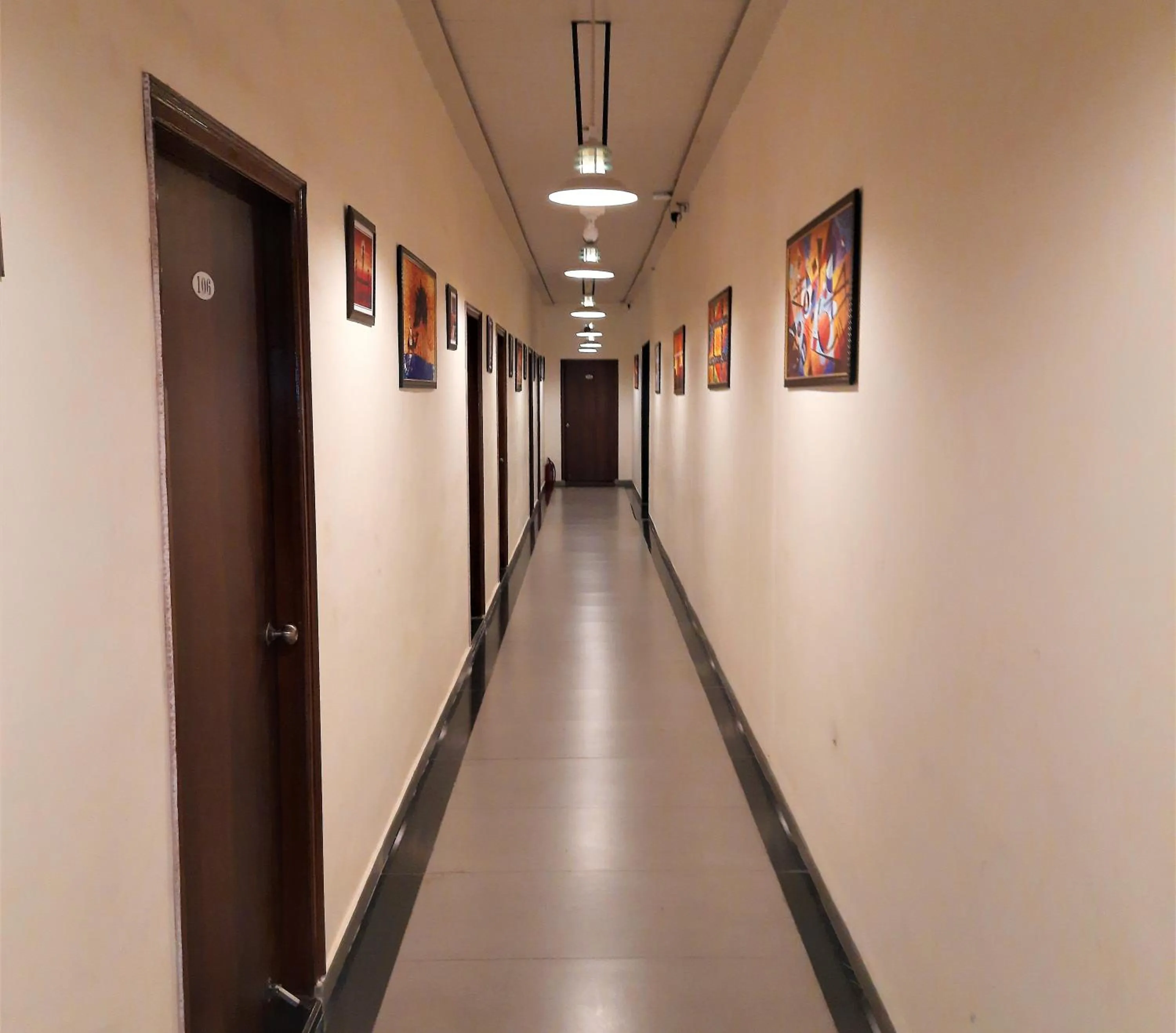 Property building in Stovehouse Inn