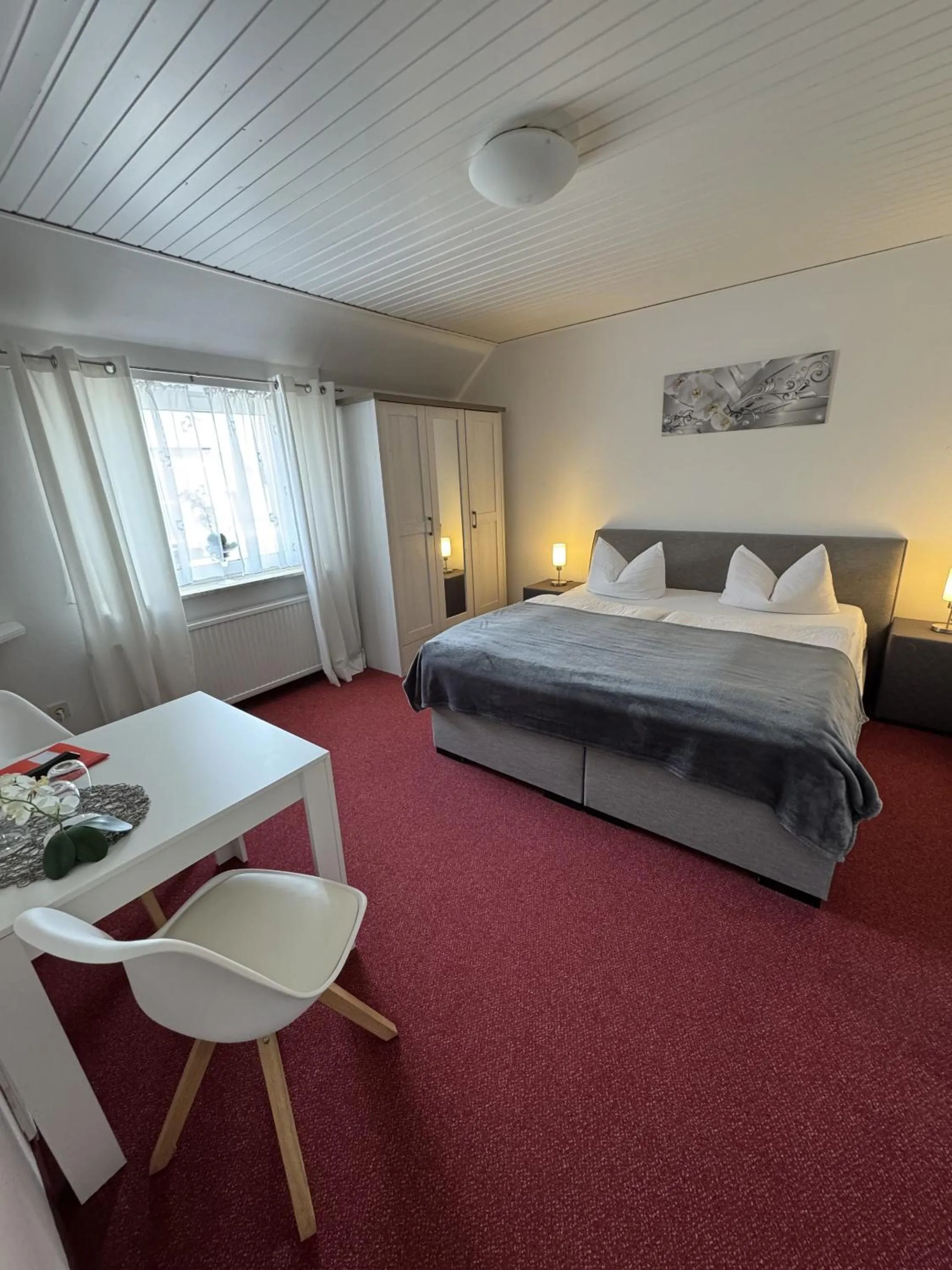 Bedroom, Bed in Hotel Pension Petra