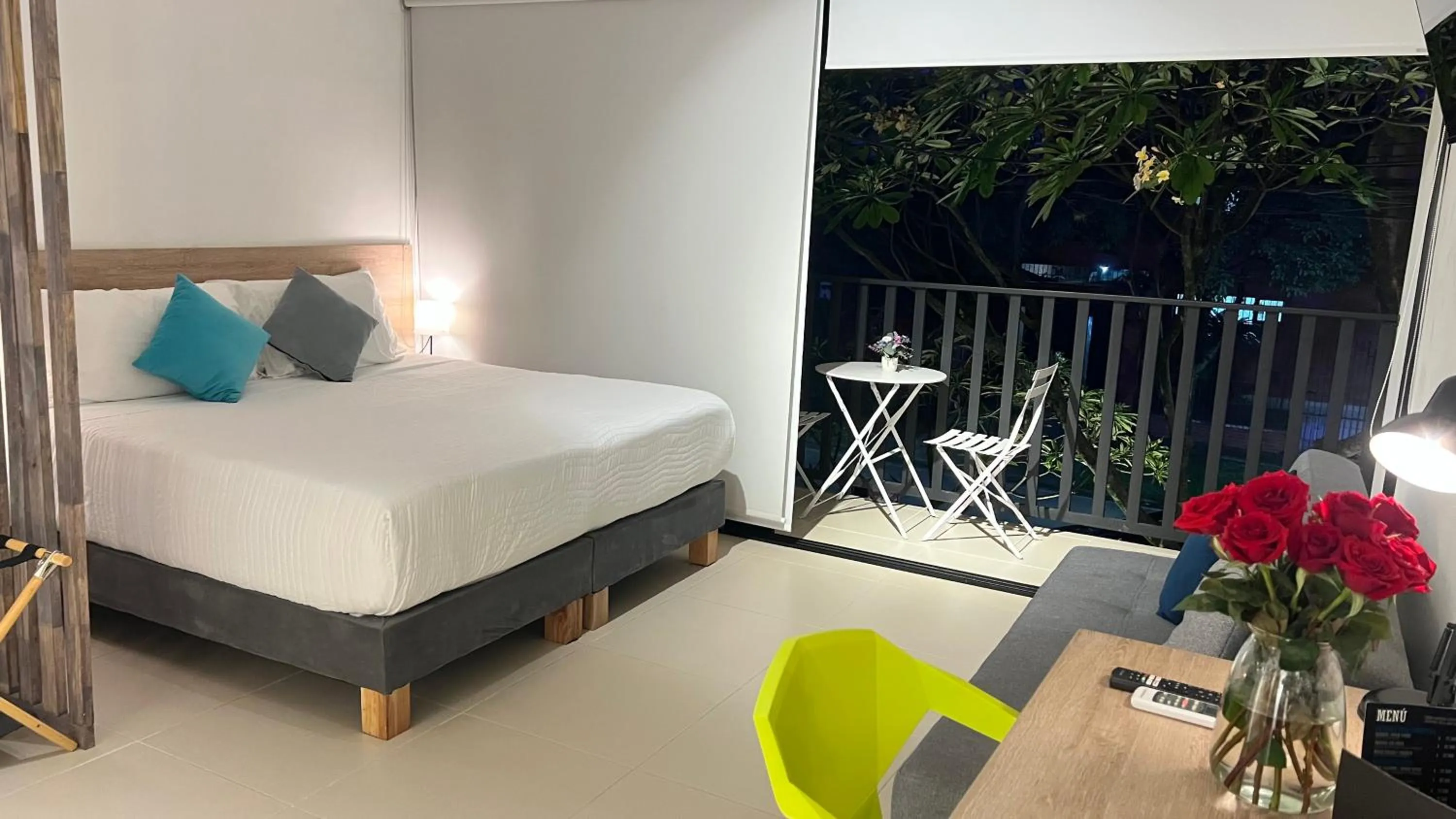 Photo of the whole room, Bed in HOTEL 9.5 SAN FERNANDO