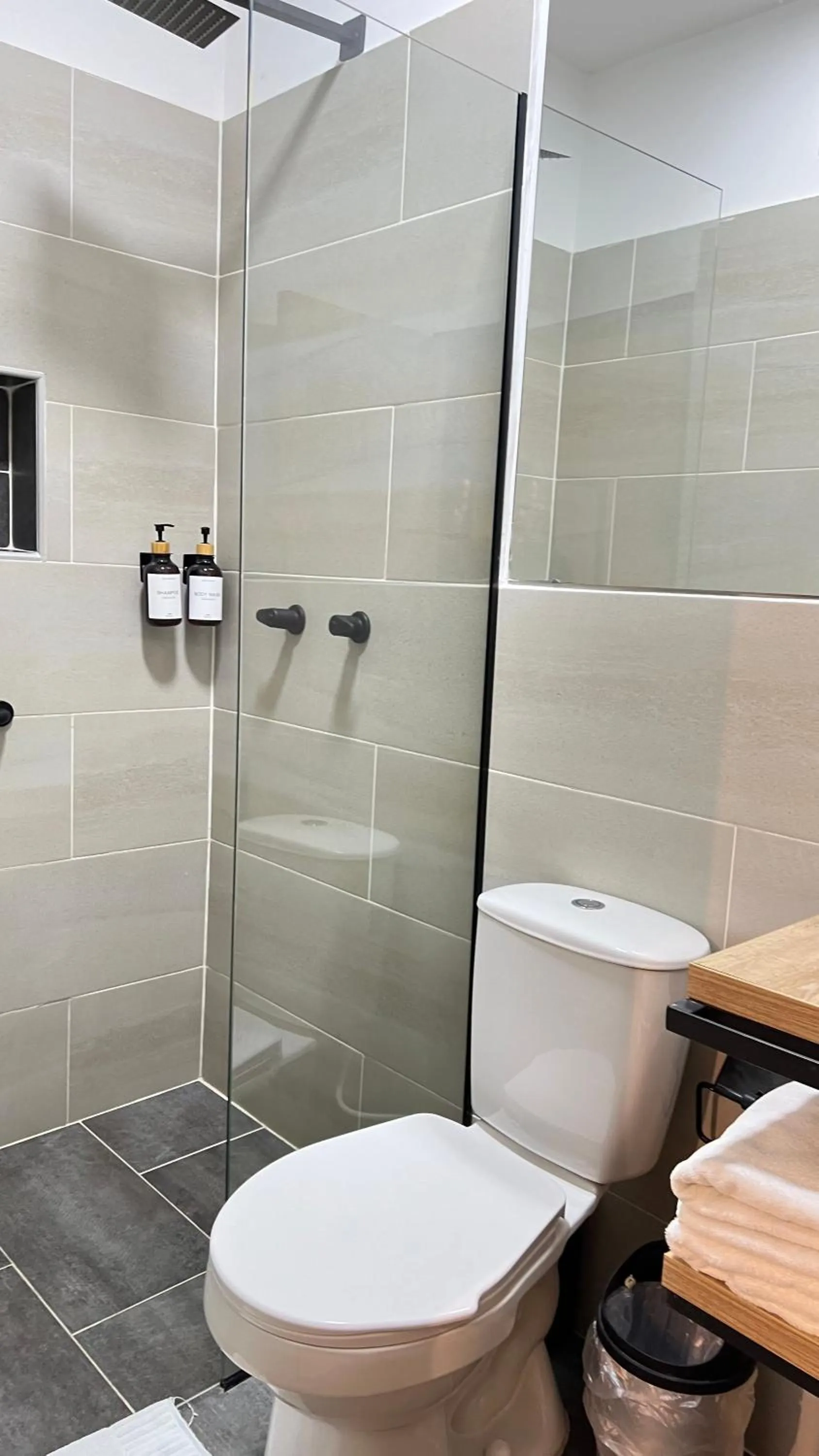 Shower in HOTEL 9.5 SAN FERNANDO