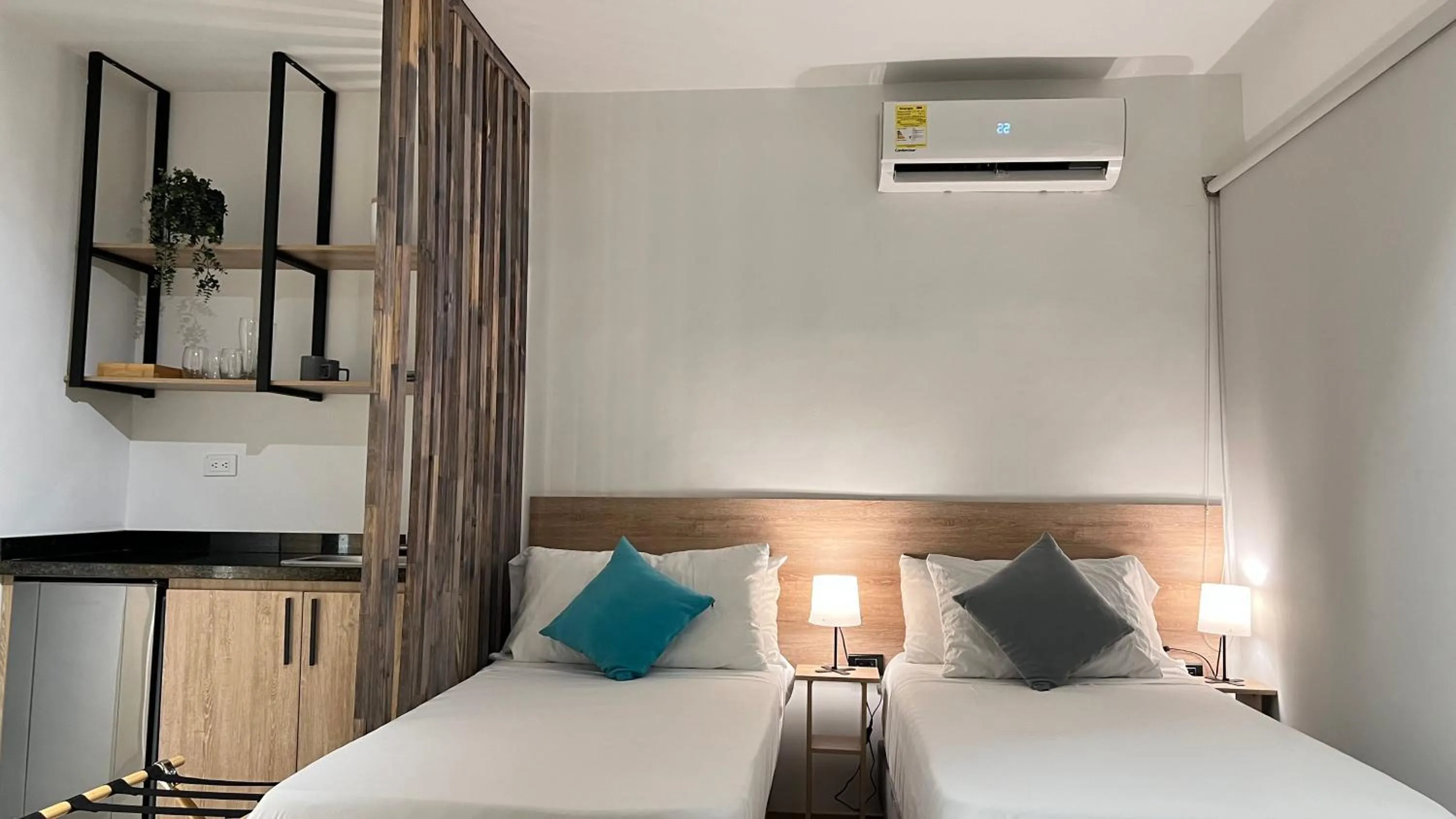 Photo of the whole room, Bed in HOTEL 9.5 SAN FERNANDO