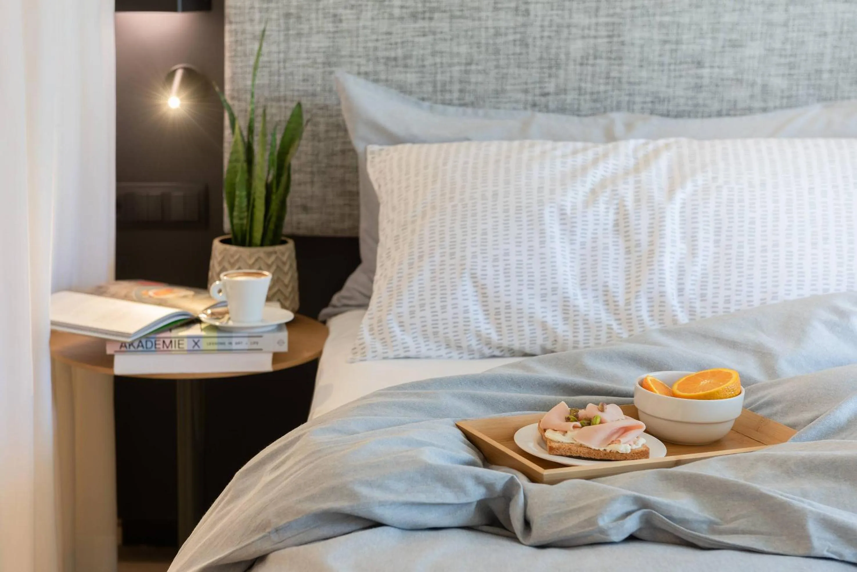 Bed in INNSiDE Zaragoza