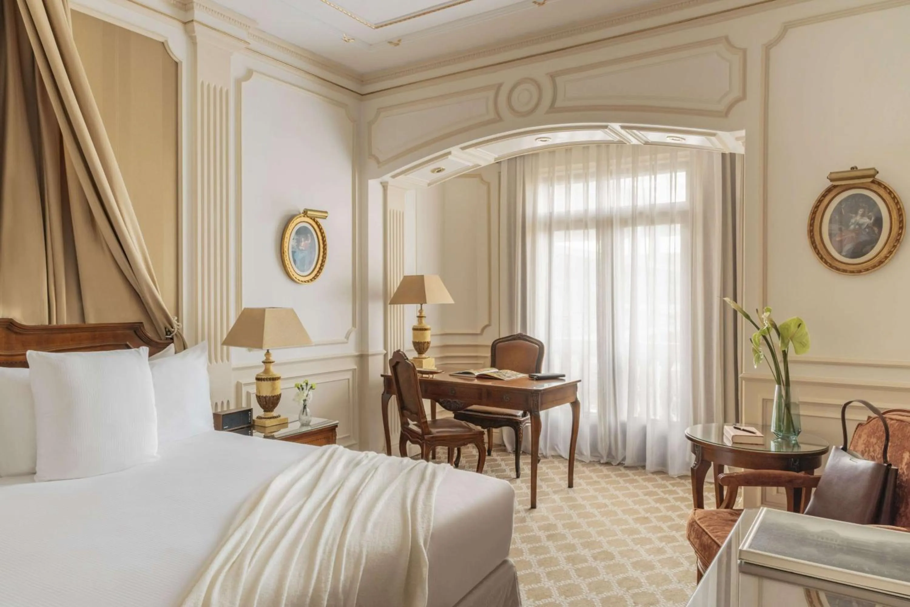 Bedroom, Bed in Hotel Fenix Gran Meliá - The Leading Hotels of the World