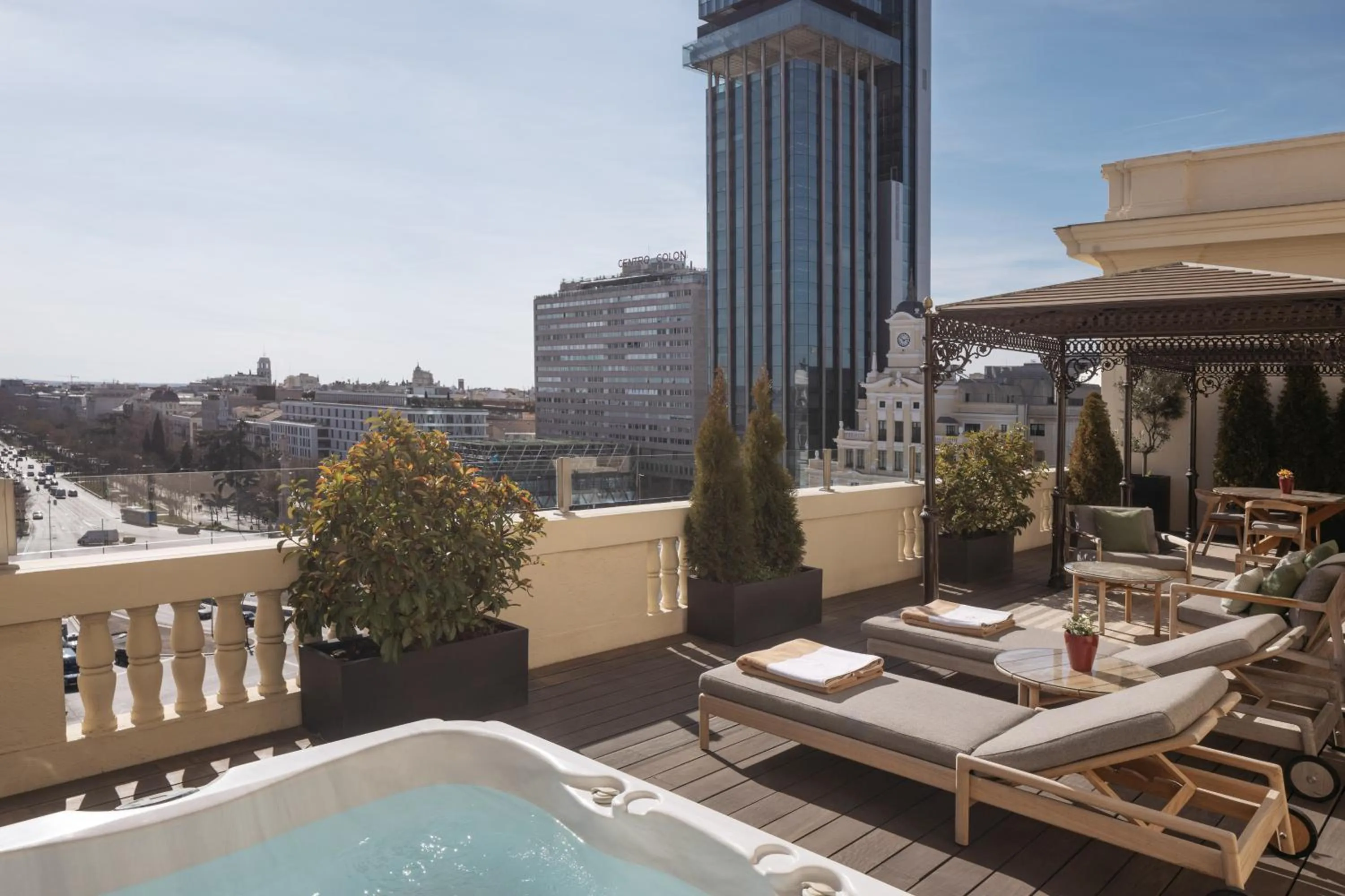 Property building in Hotel Fenix Gran Meliá - The Leading Hotels of the World