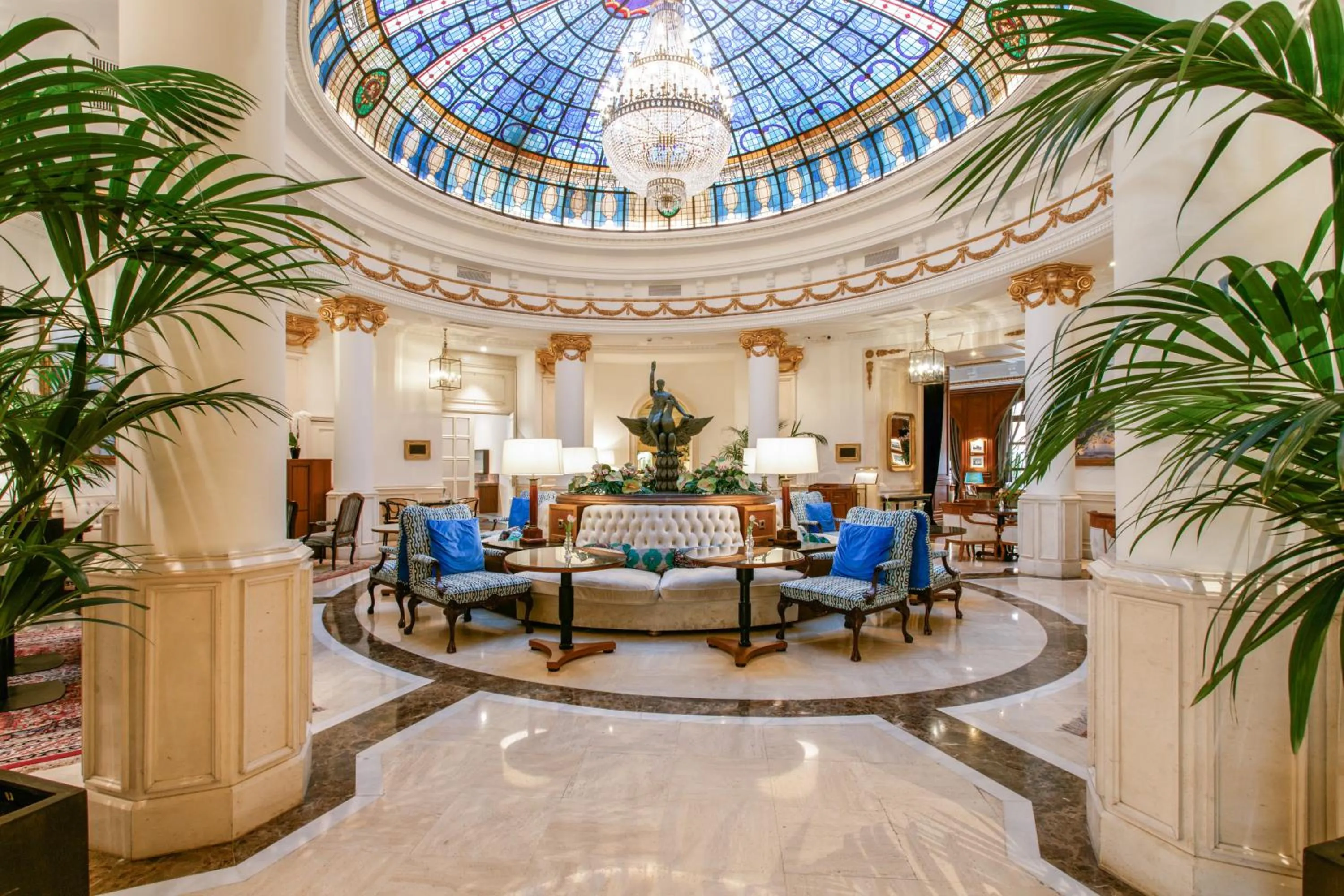 Living room in Hotel Fenix Gran Meliá - The Leading Hotels of the World