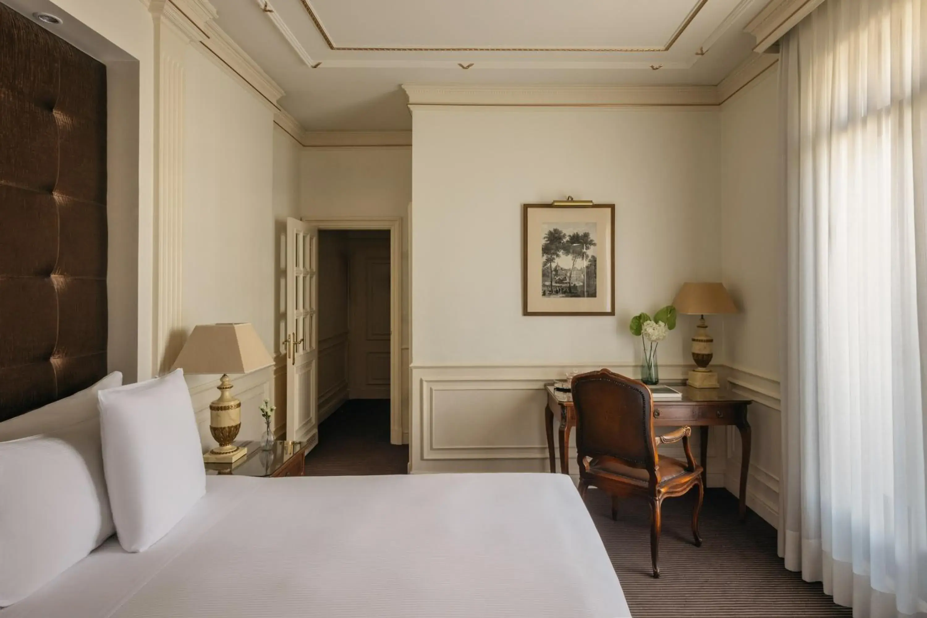 Grand Supreme Room with Jacuzzi Red Level in Hotel Fenix Gran Meliá - The Leading Hotels of the World Grand Supreme Room with Jacuzzi Red Level in Hotel Fenix Gran Meliá - The Leading Hotels of the World