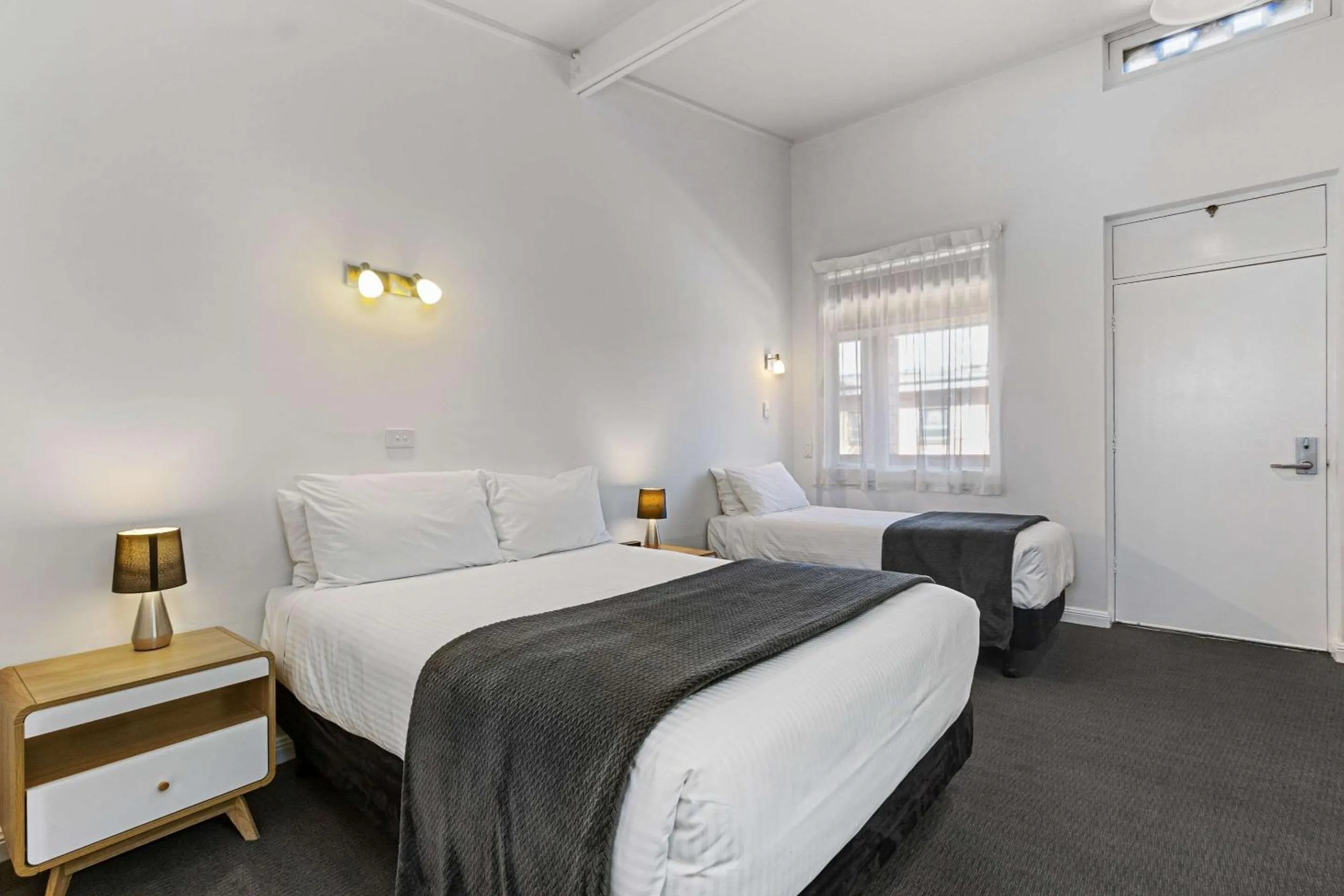 Bedroom, Bed in Econo Lodge East Adelaide