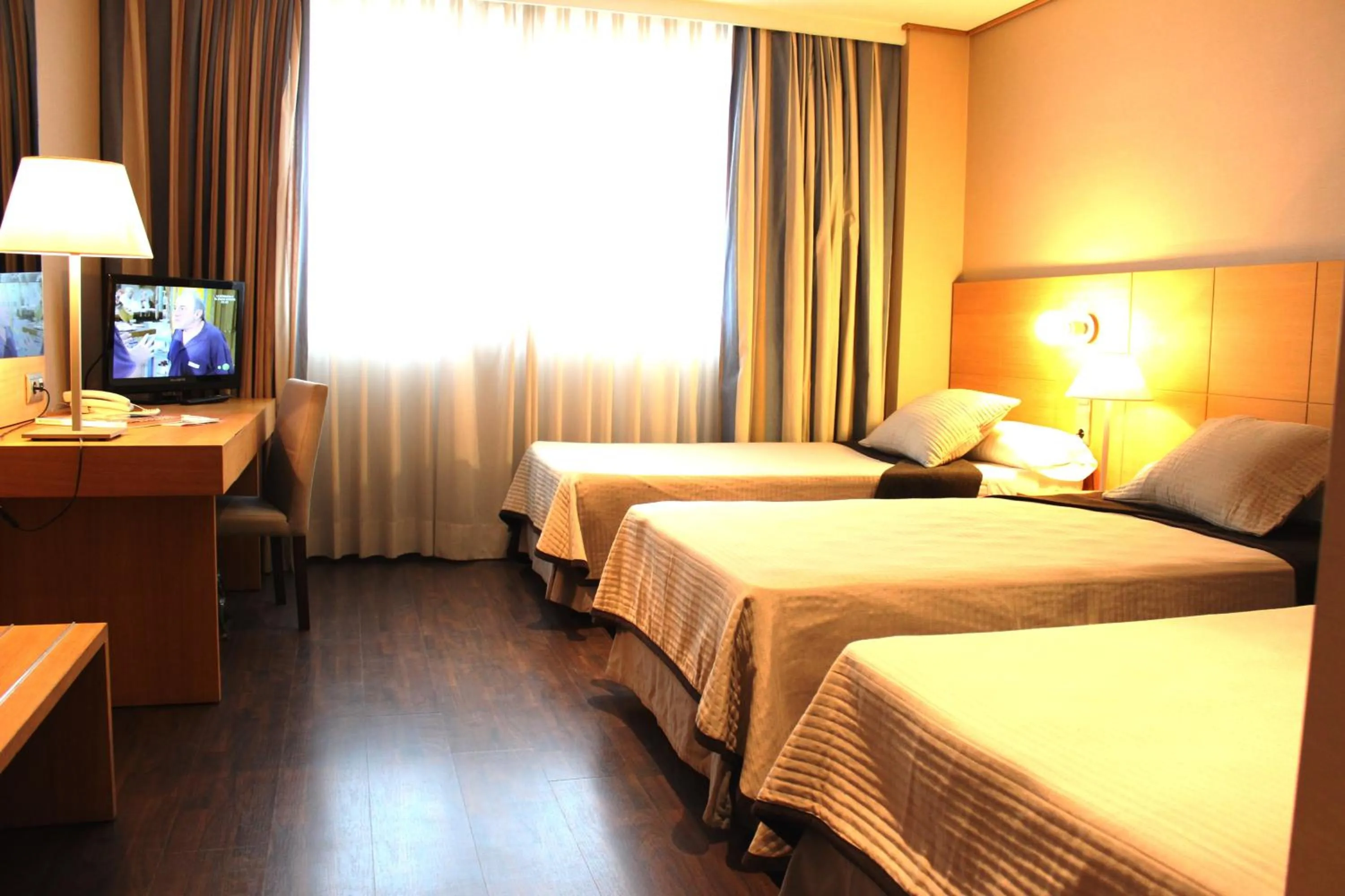 Photo of the whole room, Bed in Eurohotel Castellón